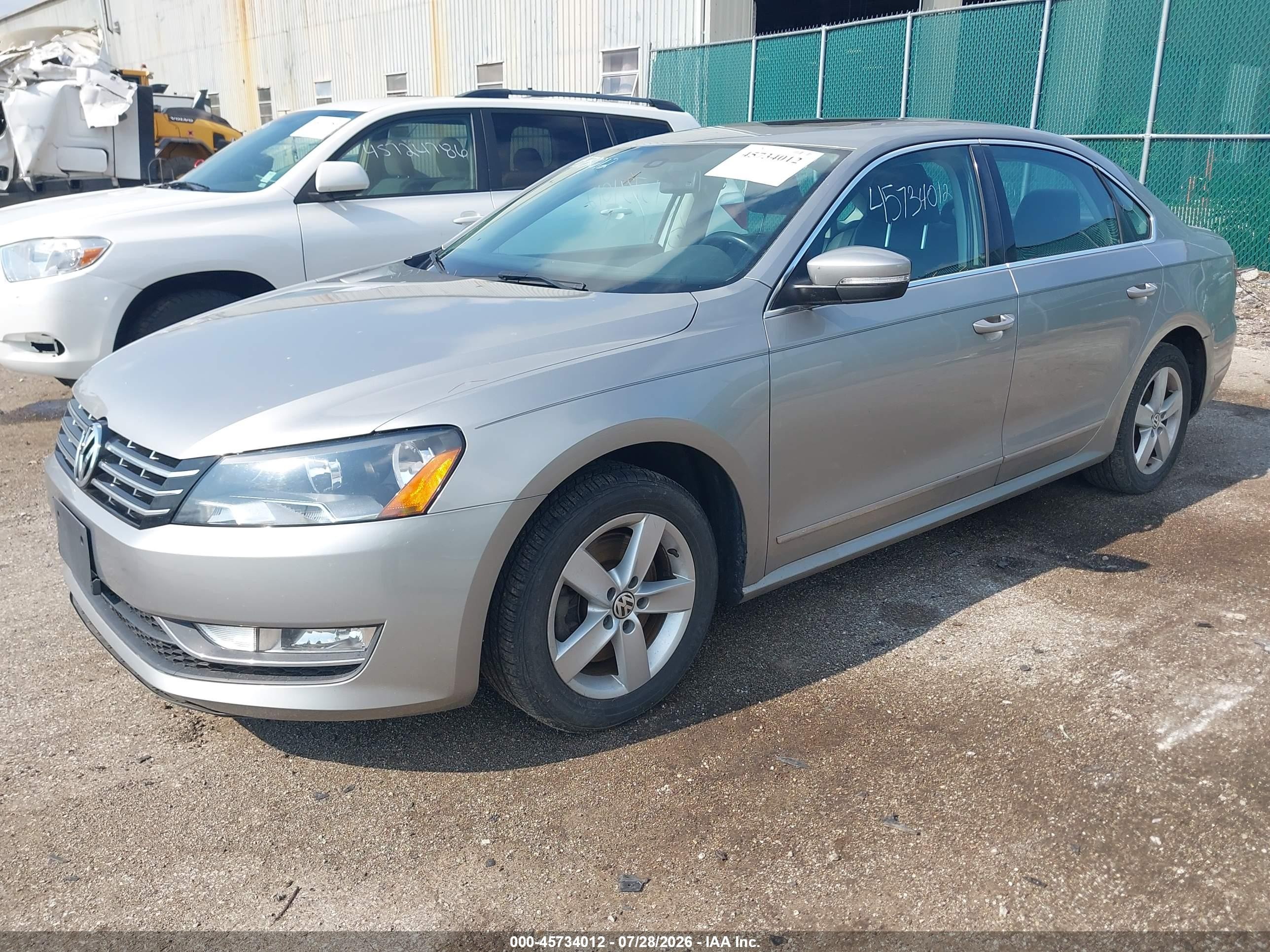 2013 Volkswagen Passat 2.0l Tdi Se Silver vin: 1VWBN7A35DC119644