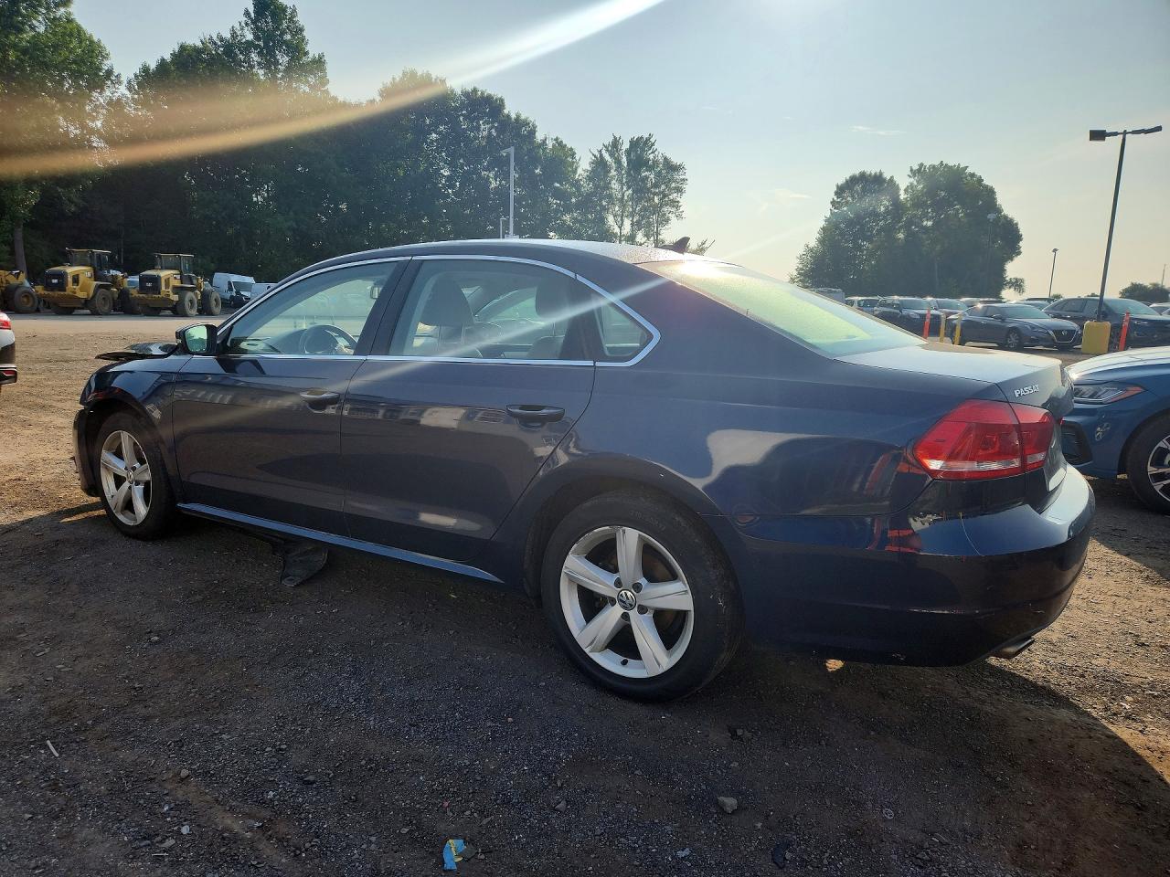 2013 Volkswagen Passat Se Blue vin: 1VWBN7A35DC144544