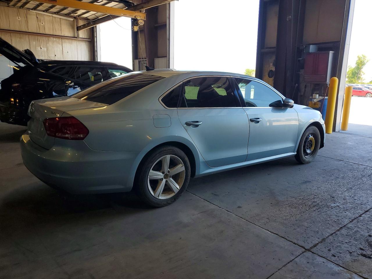 2012 Volkswagen Passat Se Blue vin: 1VWBN7A36CC025609