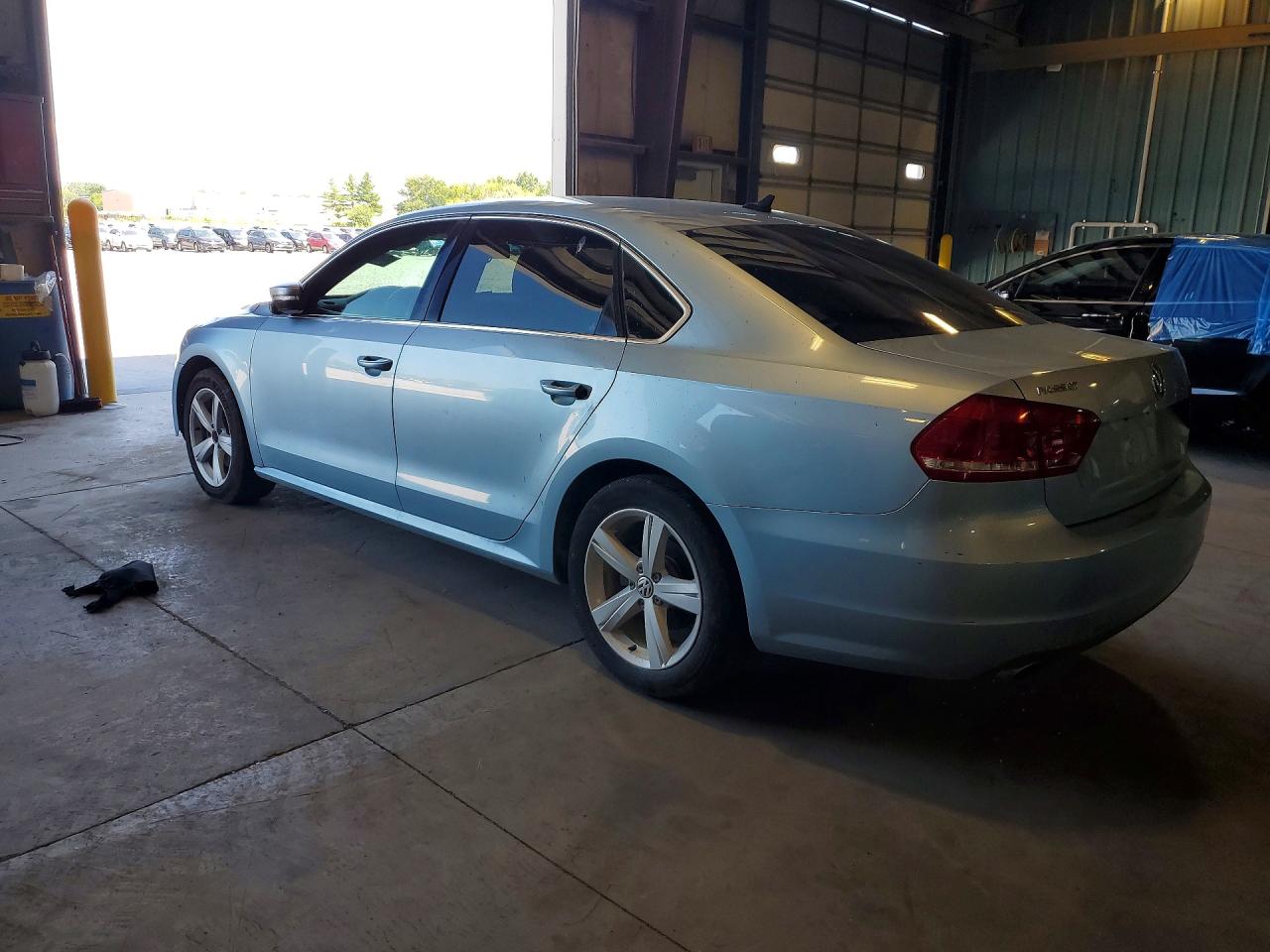 2012 Volkswagen Passat Se Blue vin: 1VWBN7A36CC025609