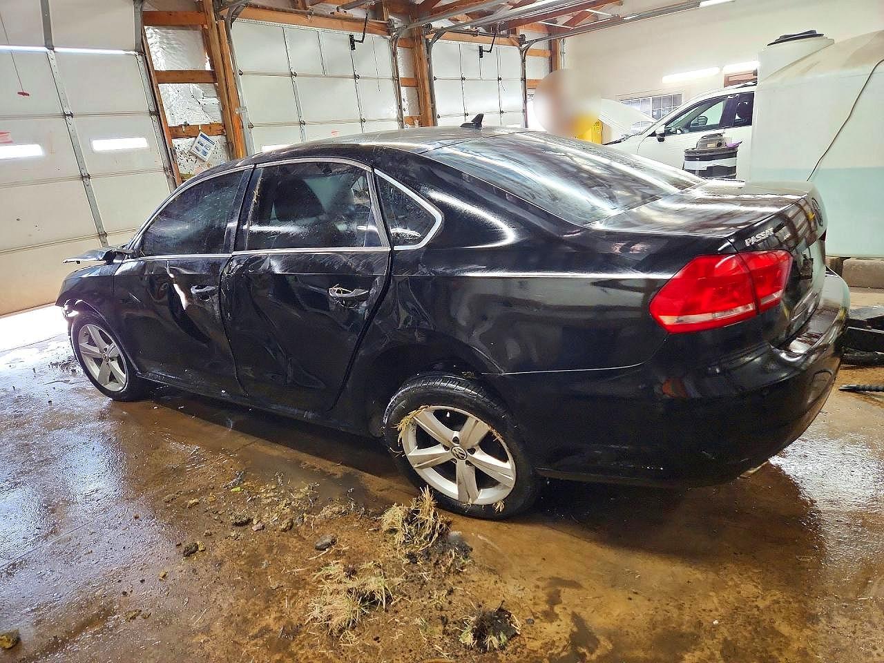 2012 Volkswagen Passat Se Black vin: 1VWBN7A36CC086068