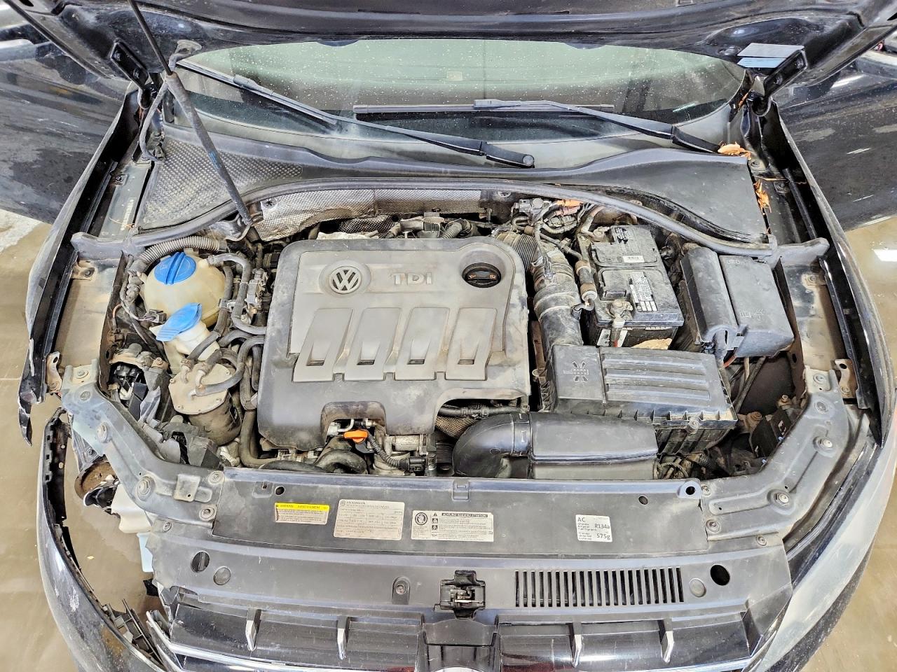 2013 Volkswagen Passat Se Черный vin: 1VWBN7A36DC102397