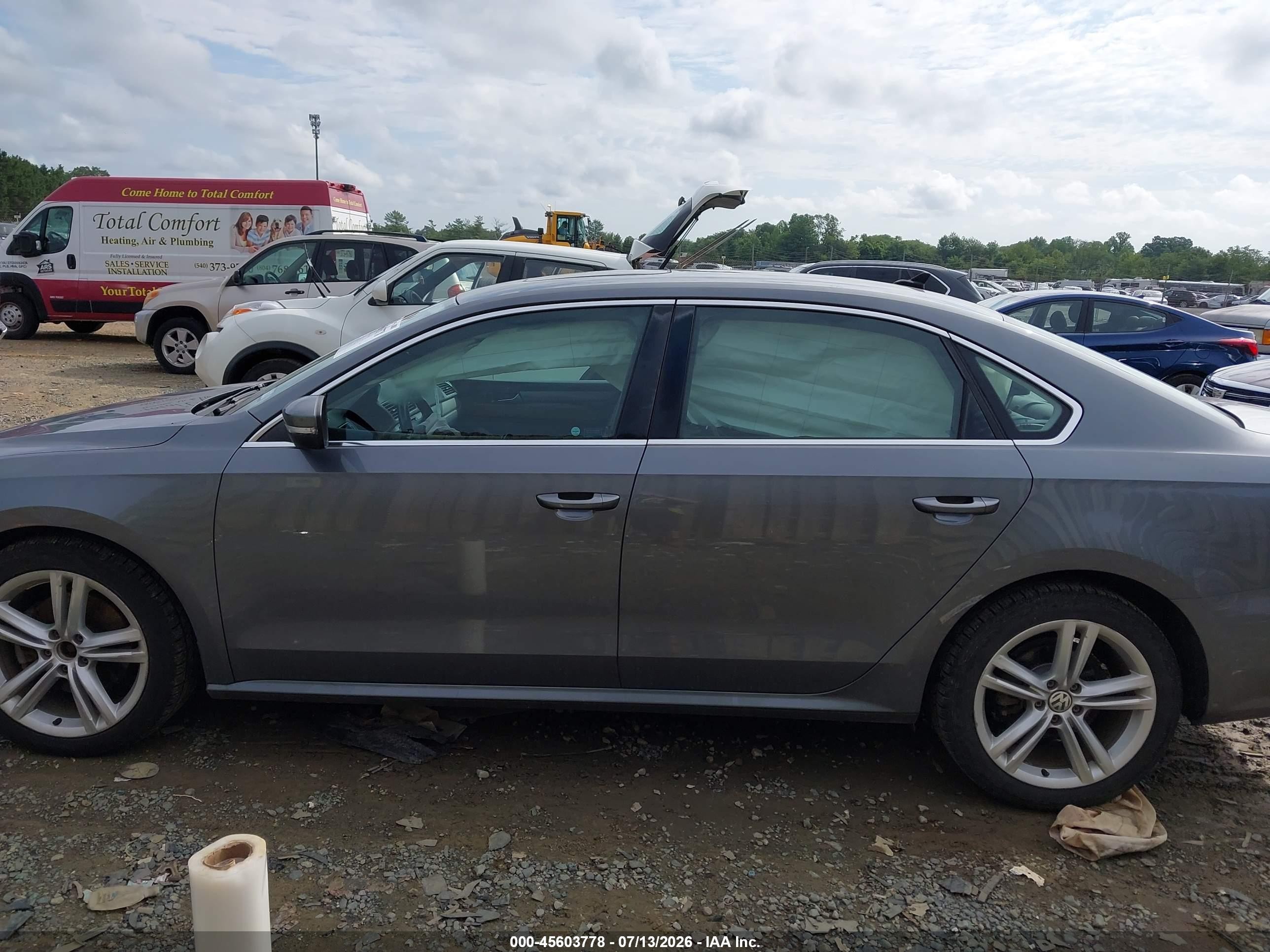 2014 Volkswagen Passat Se Gray vin: 1VWBN7A36EC024706
