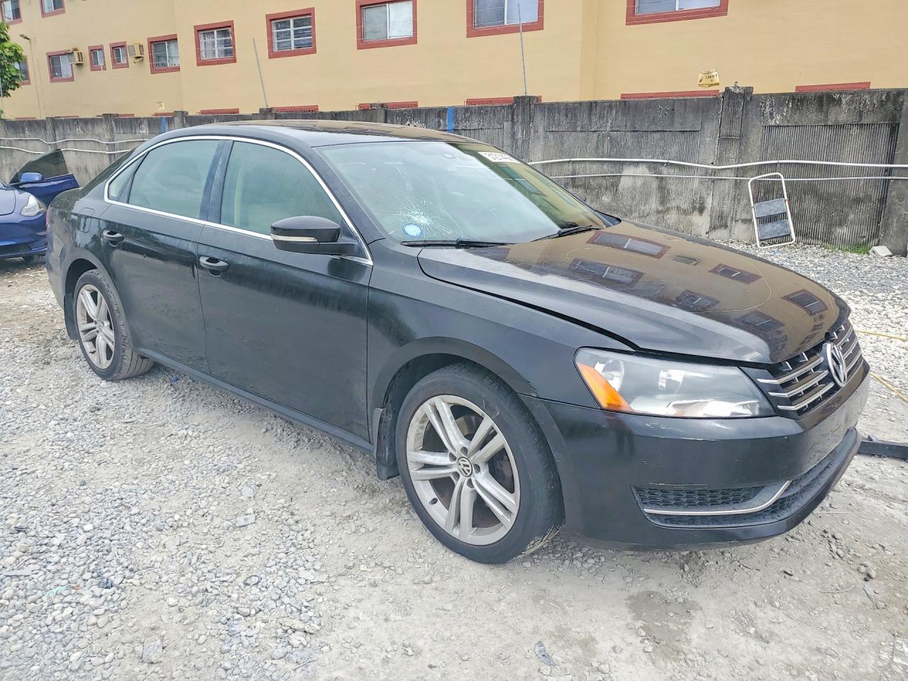2014 Volkswagen Passat Se Черный vin: 1VWBN7A36EC028688