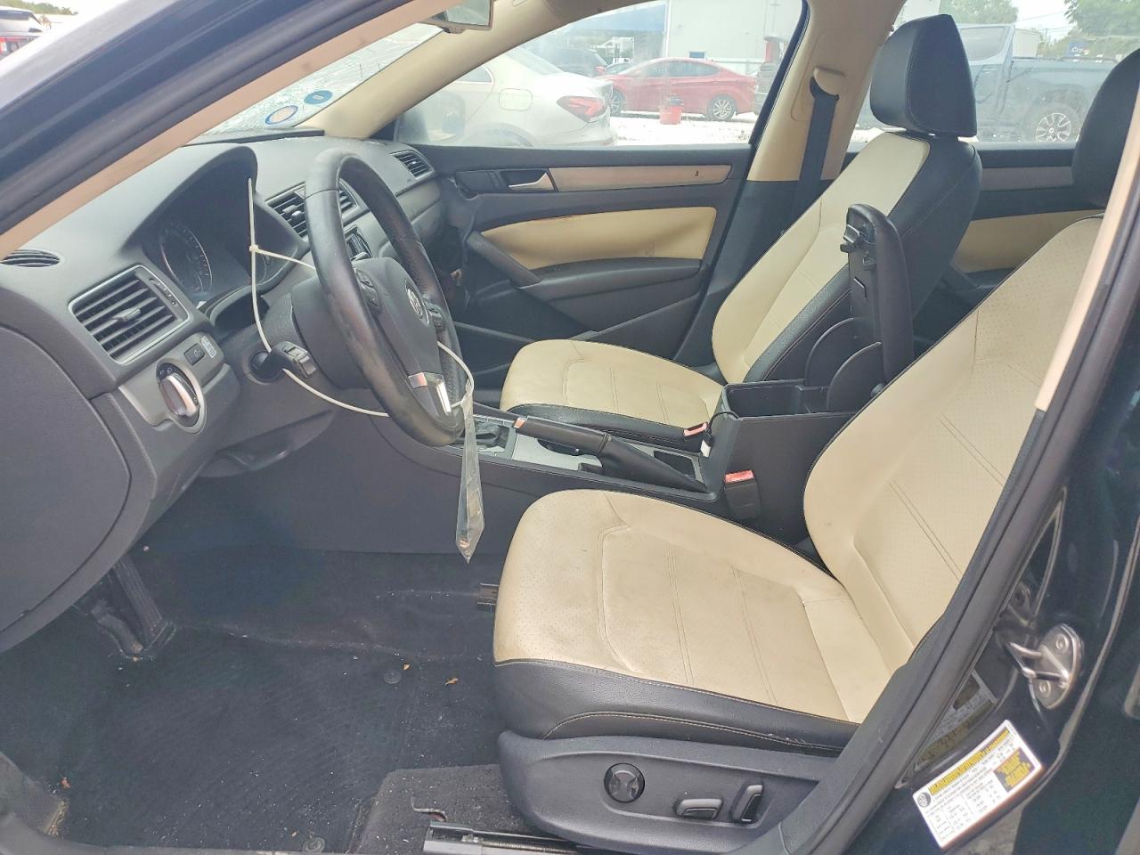 2014 Volkswagen Passat Se Черный vin: 1VWBN7A36EC028688