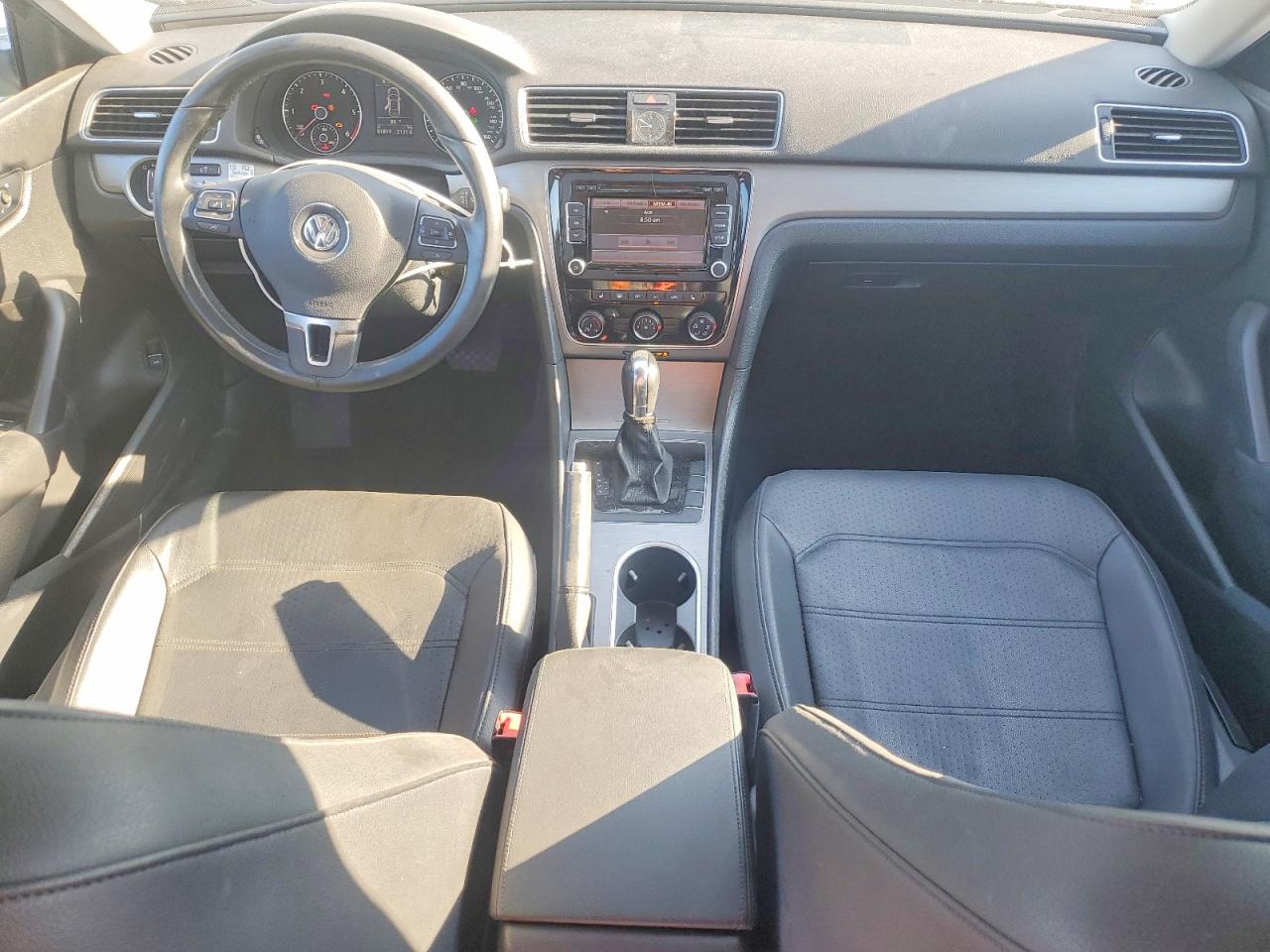 2014 Volkswagen Passat Se Black vin: 1VWBN7A36EC032501