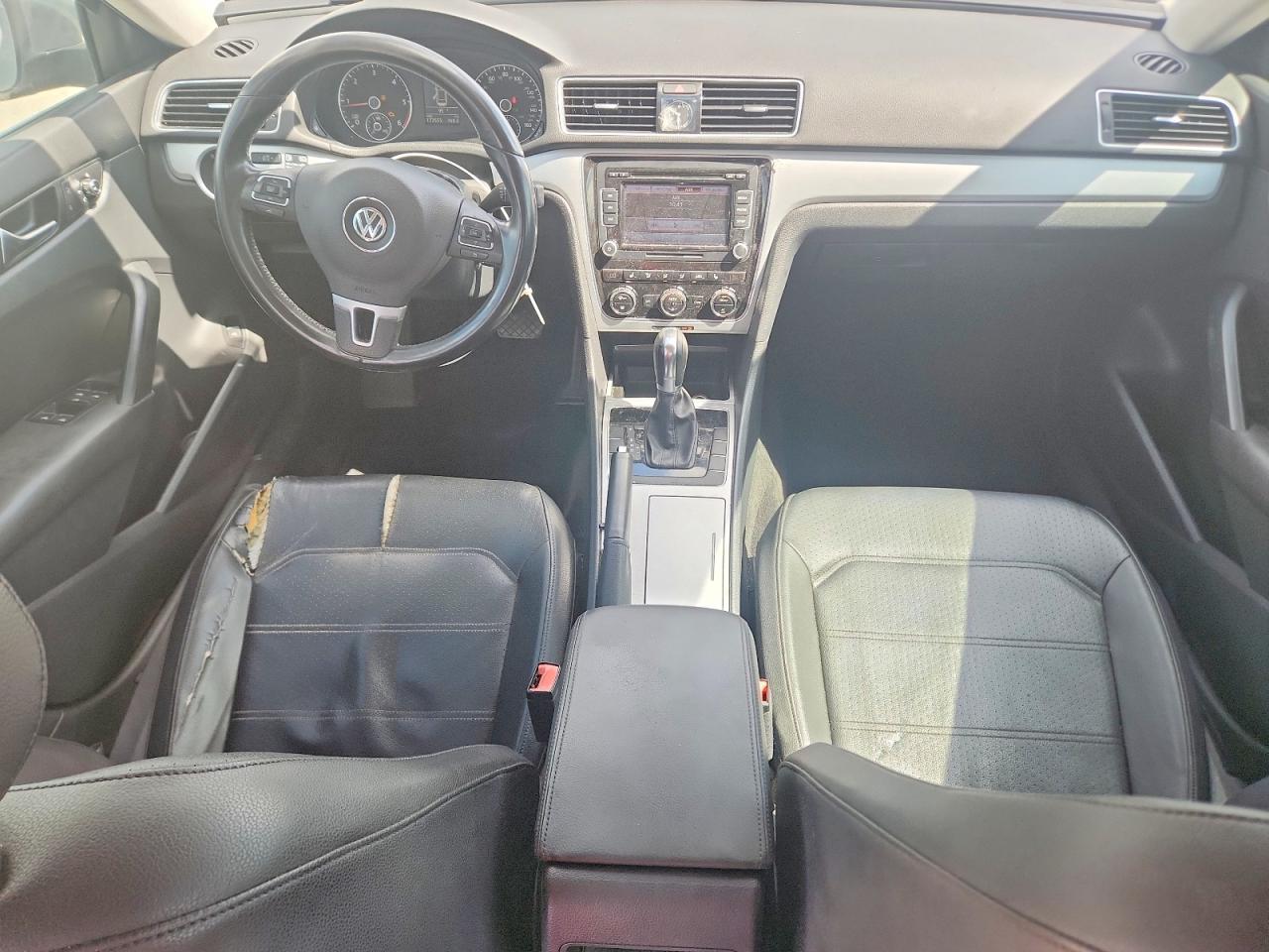 2012 Volkswagen Passat Se Gray vin: 1VWBN7A37CC044945