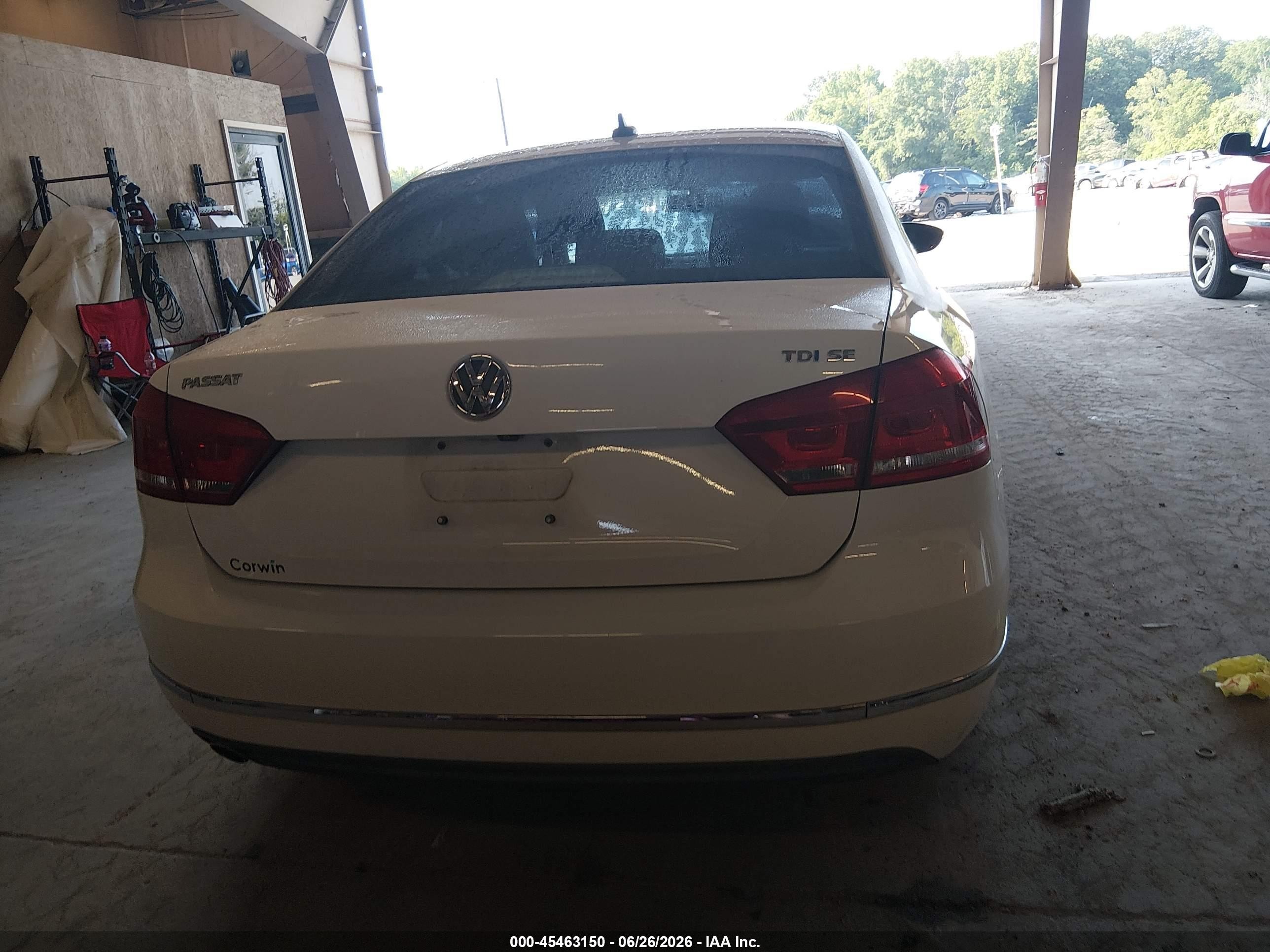 2012 Volkswagen Passat 2.0l Tdi Se White vin: 1VWBN7A37CC063530