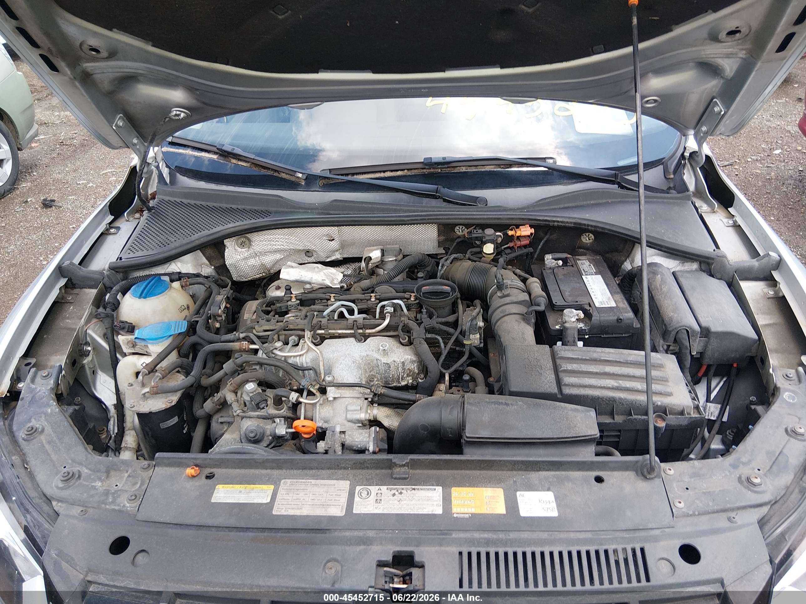 2012 Volkswagen Passat 2.0l Tdi Se Серебряный vin: 1VWBN7A37CC066332
