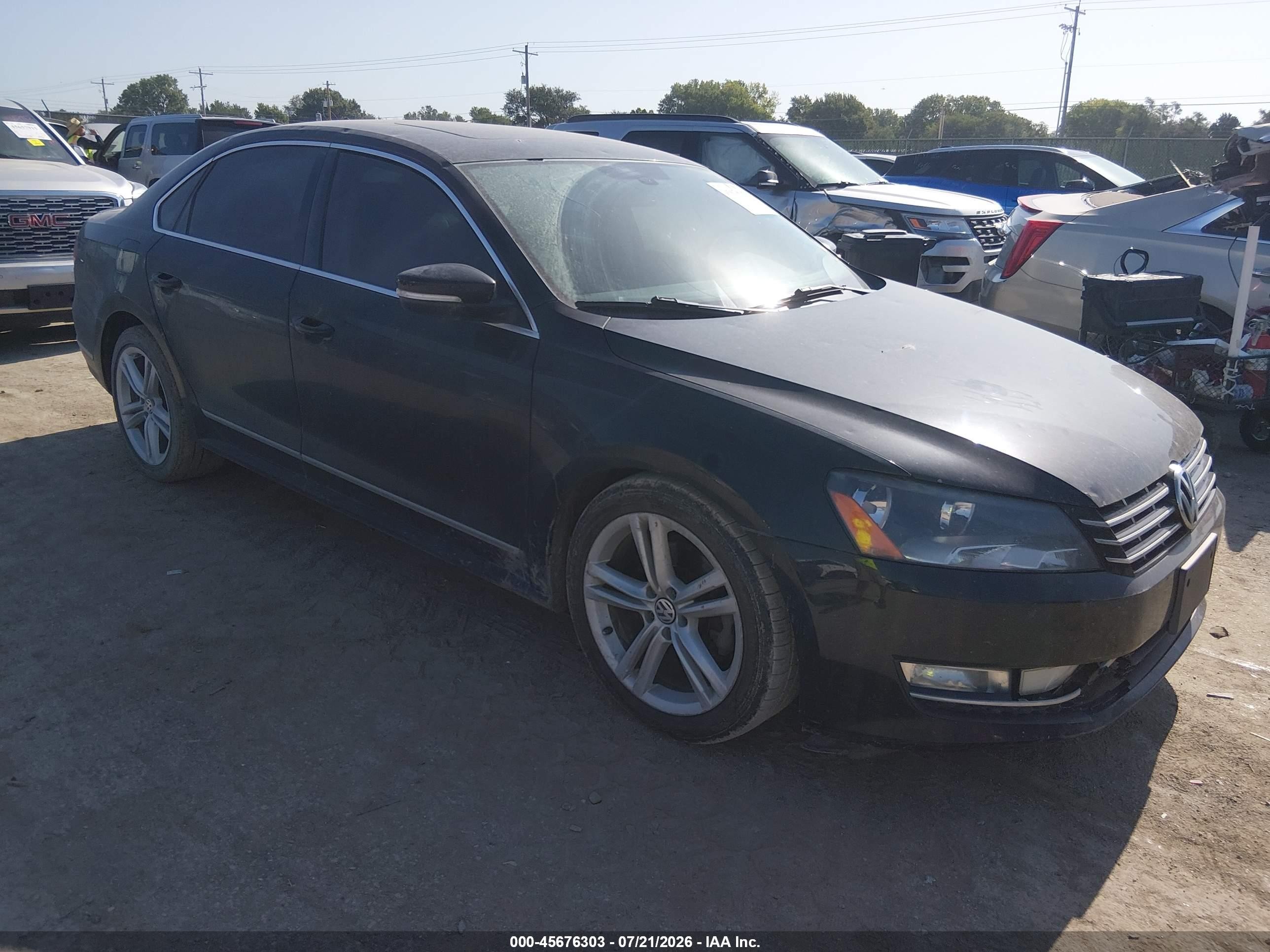 2013 Volkswagen Passat 2.0l Tdi Se Black vin: 1VWBN7A37DC109424