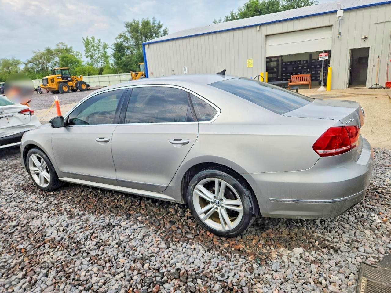 2013 Volkswagen Passat Se Серый vin: 1VWBN7A37DC112002