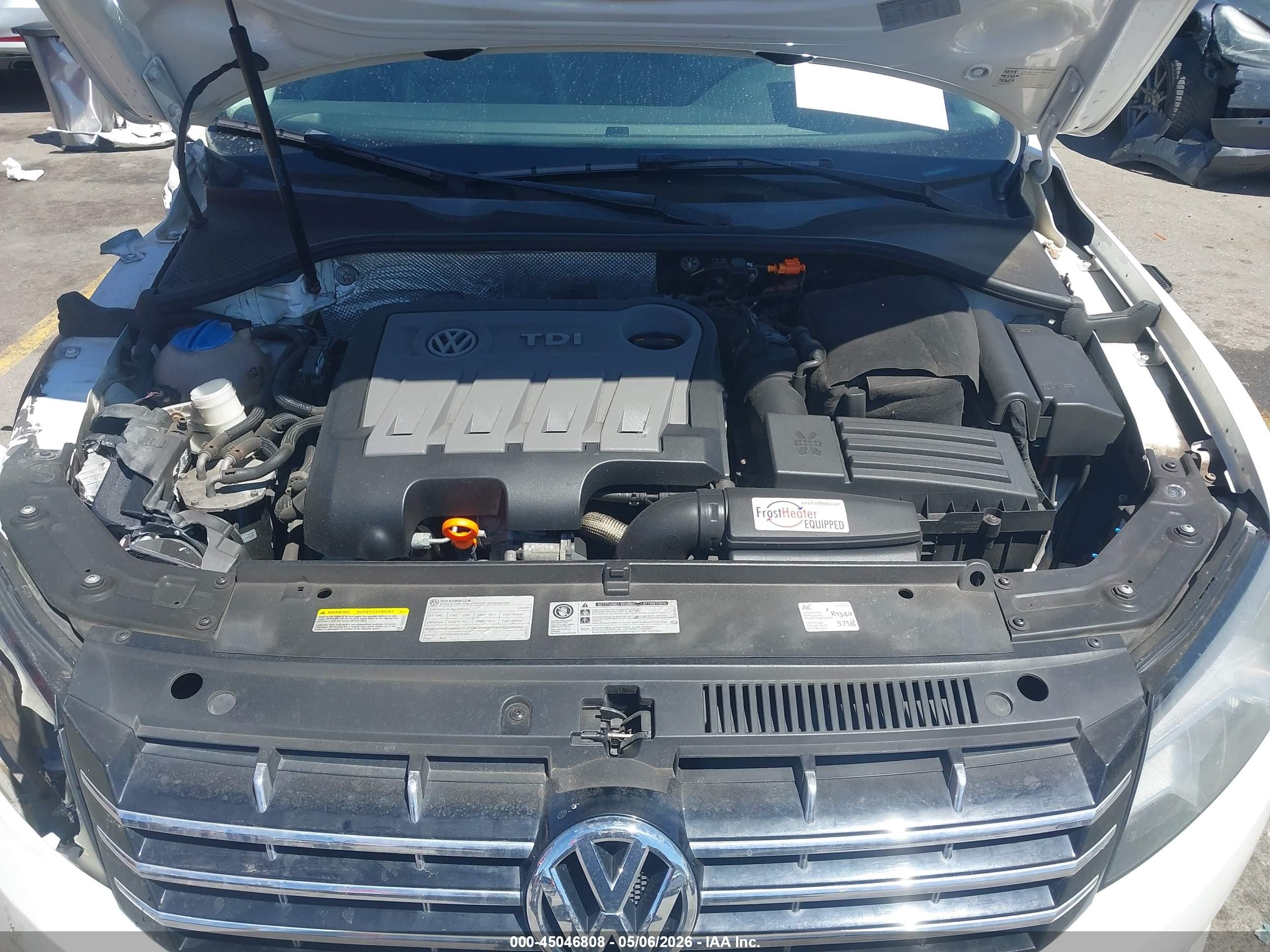 2013 Volkswagen Passat 2.0l Tdi Se White vin: 1VWBN7A37DC123727
