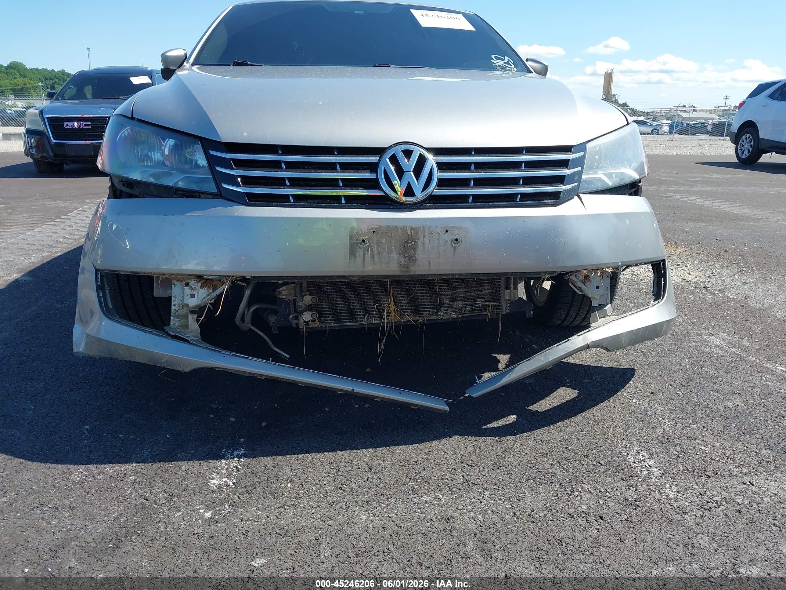 2014 Volkswagen Passat 2.0l Tdi Se Silver vin: 1VWBN7A37EC051087