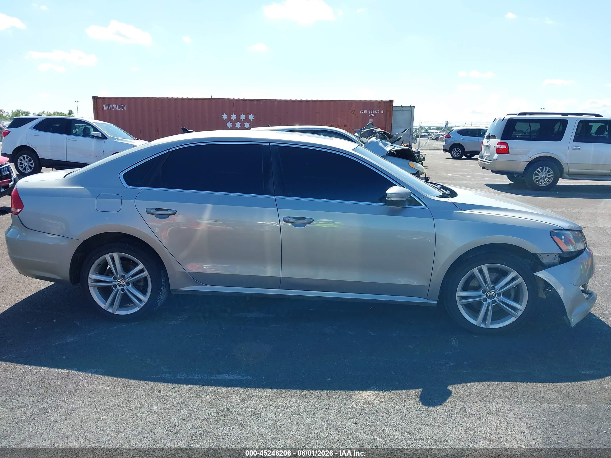 2014 Volkswagen Passat 2.0l Tdi Se Silver vin: 1VWBN7A37EC051087