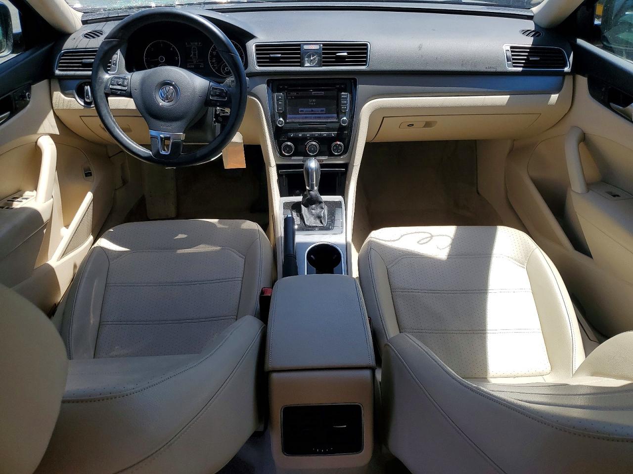 2014 Volkswagen Passat Se Blue vin: 1VWBN7A37EC052434