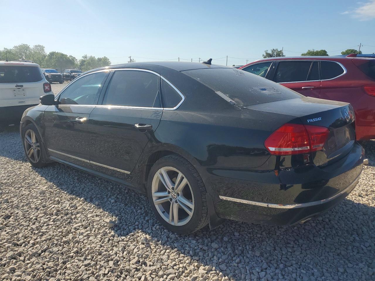 2014 Volkswagen Passat Se Черный vin: 1VWBN7A37EC100837