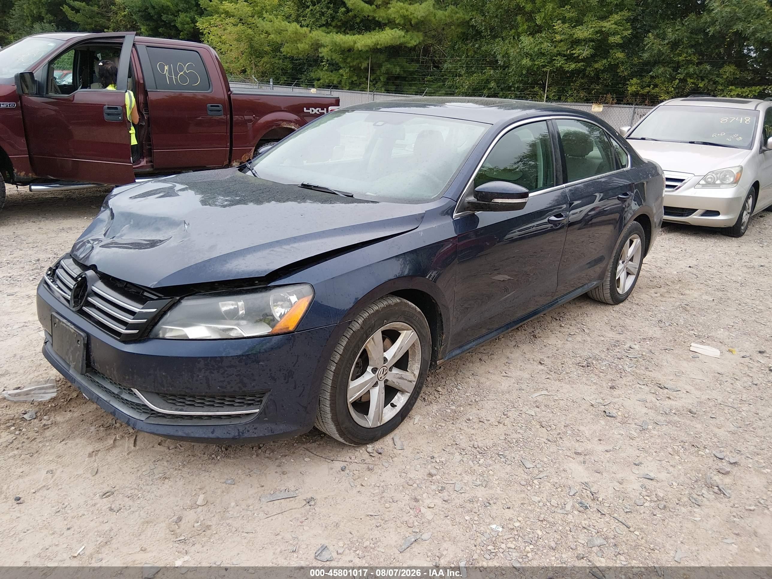 2013 Volkswagen Passat 2.0l Tdi Se Dark Blue vin: 1VWBN7A38DC096828