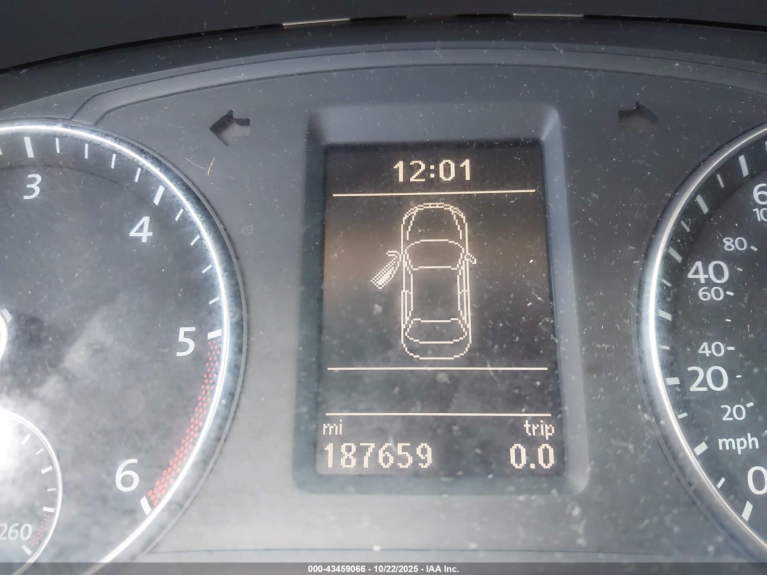 2014 Volkswagen Passat 2.0l Tdi Se White vin: 1VWBN7A38EC004019