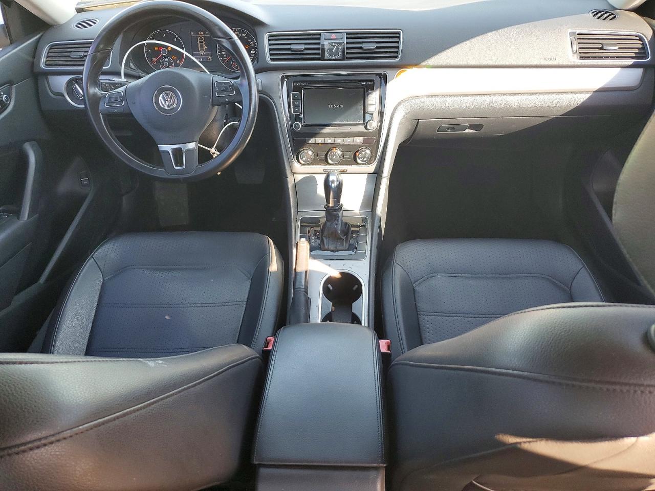 2014 Volkswagen Passat Se White vin: 1VWBN7A38EC097253