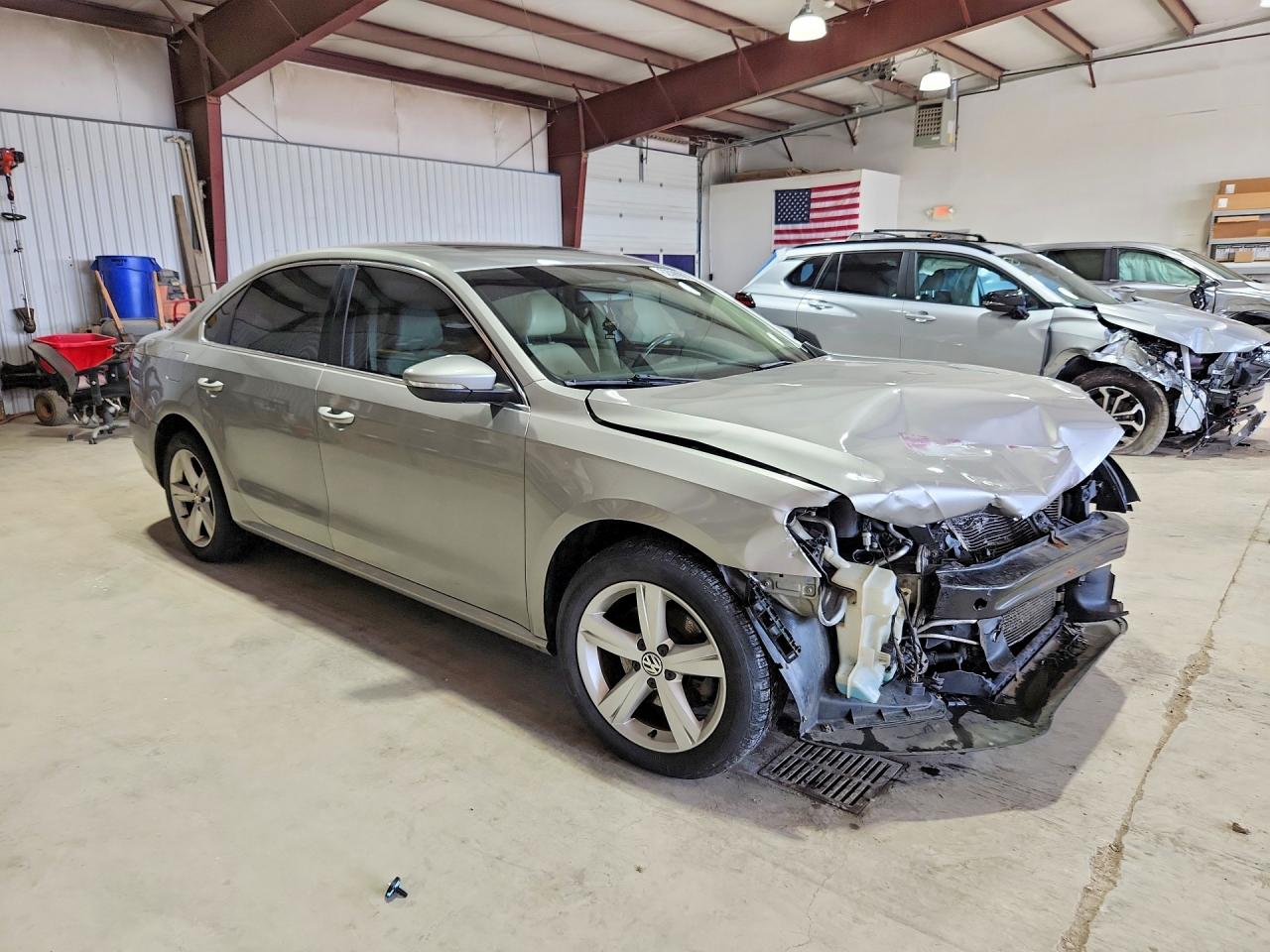 2012 Volkswagen Passat Se Silver vin: 1VWBN7A39CC034823