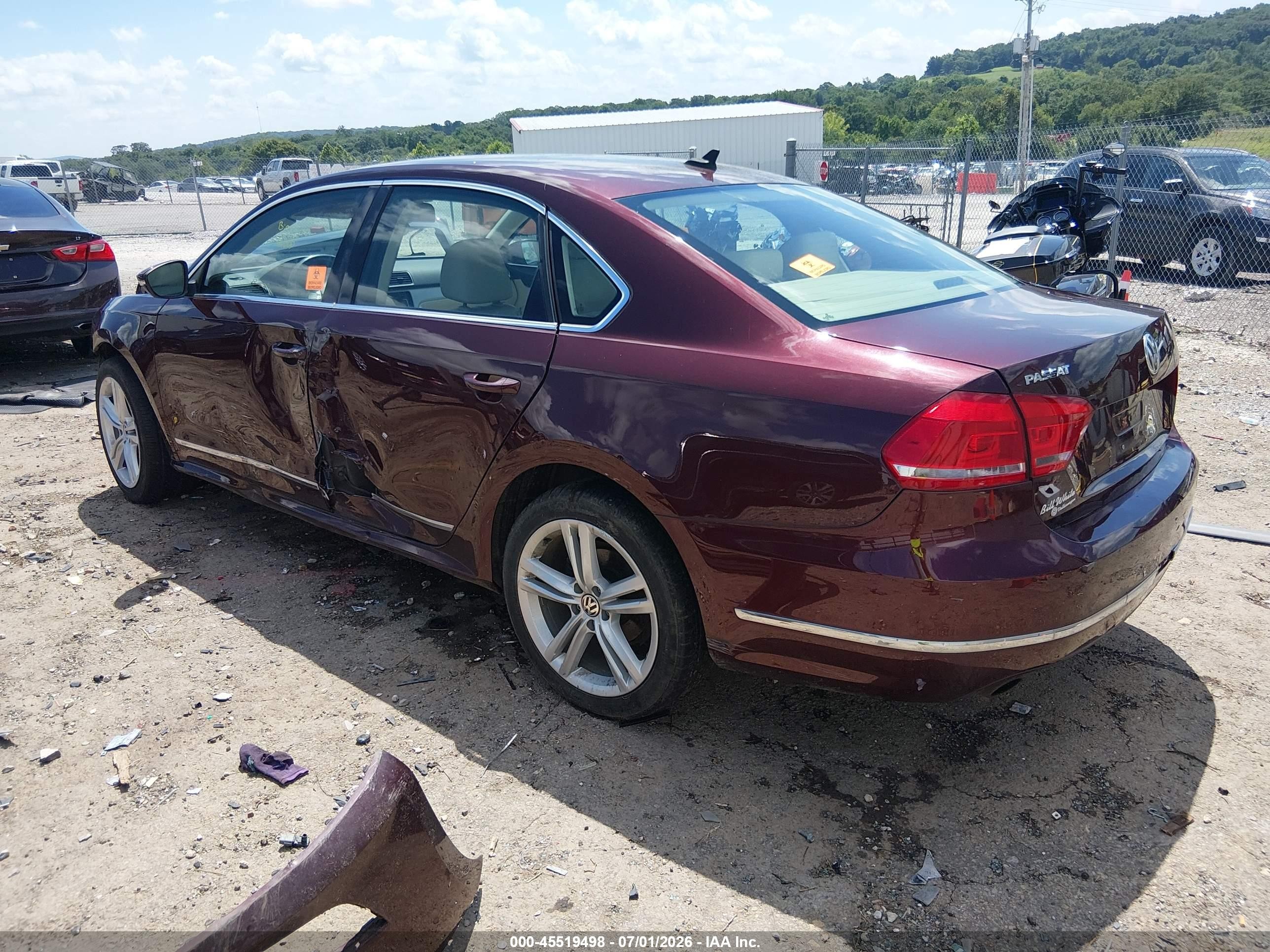 2012 Volkswagen Passat 2.0l Tdi Se Burgundy vin: 1VWBN7A39CC067563