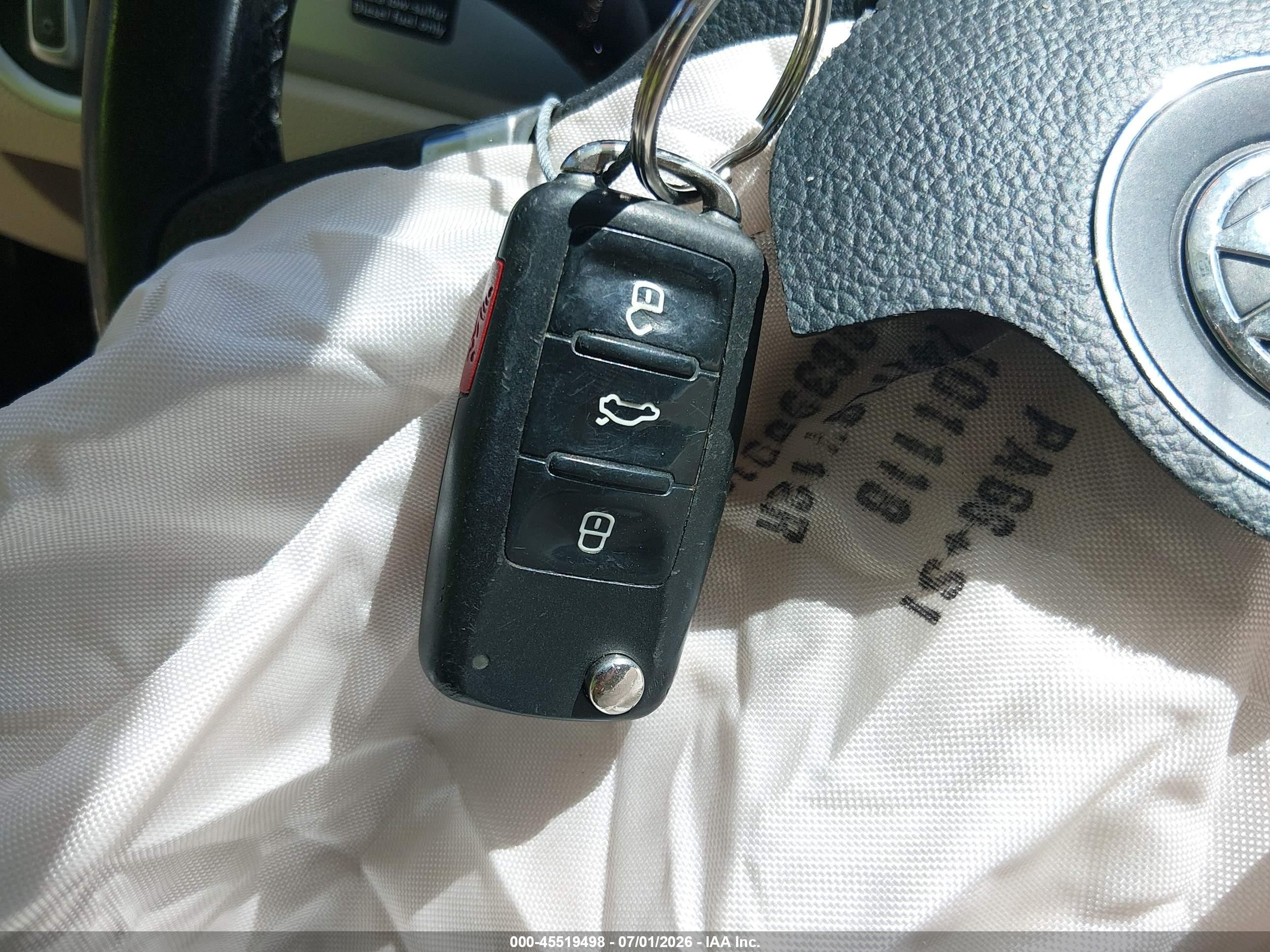 2012 Volkswagen Passat 2.0l Tdi Se Burgundy vin: 1VWBN7A39CC067563