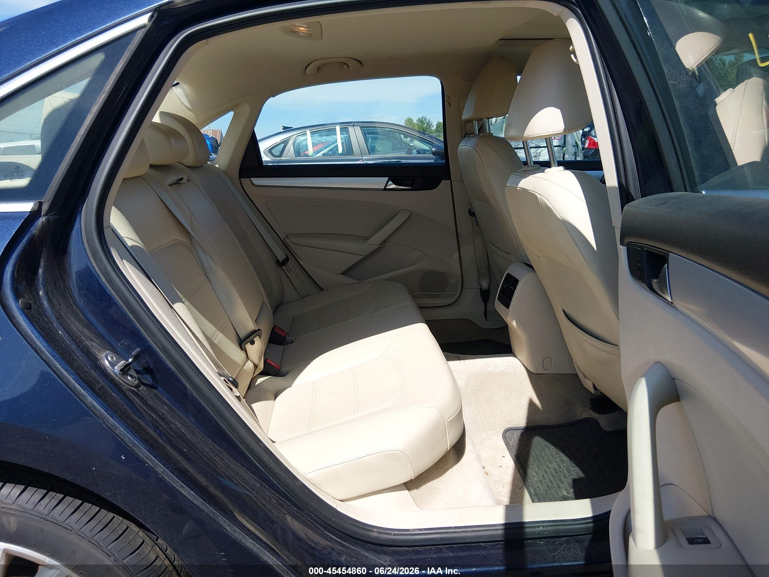 2013 Volkswagen Passat 2.0l Tdi Se vin: 1VWBN7A39DC042227