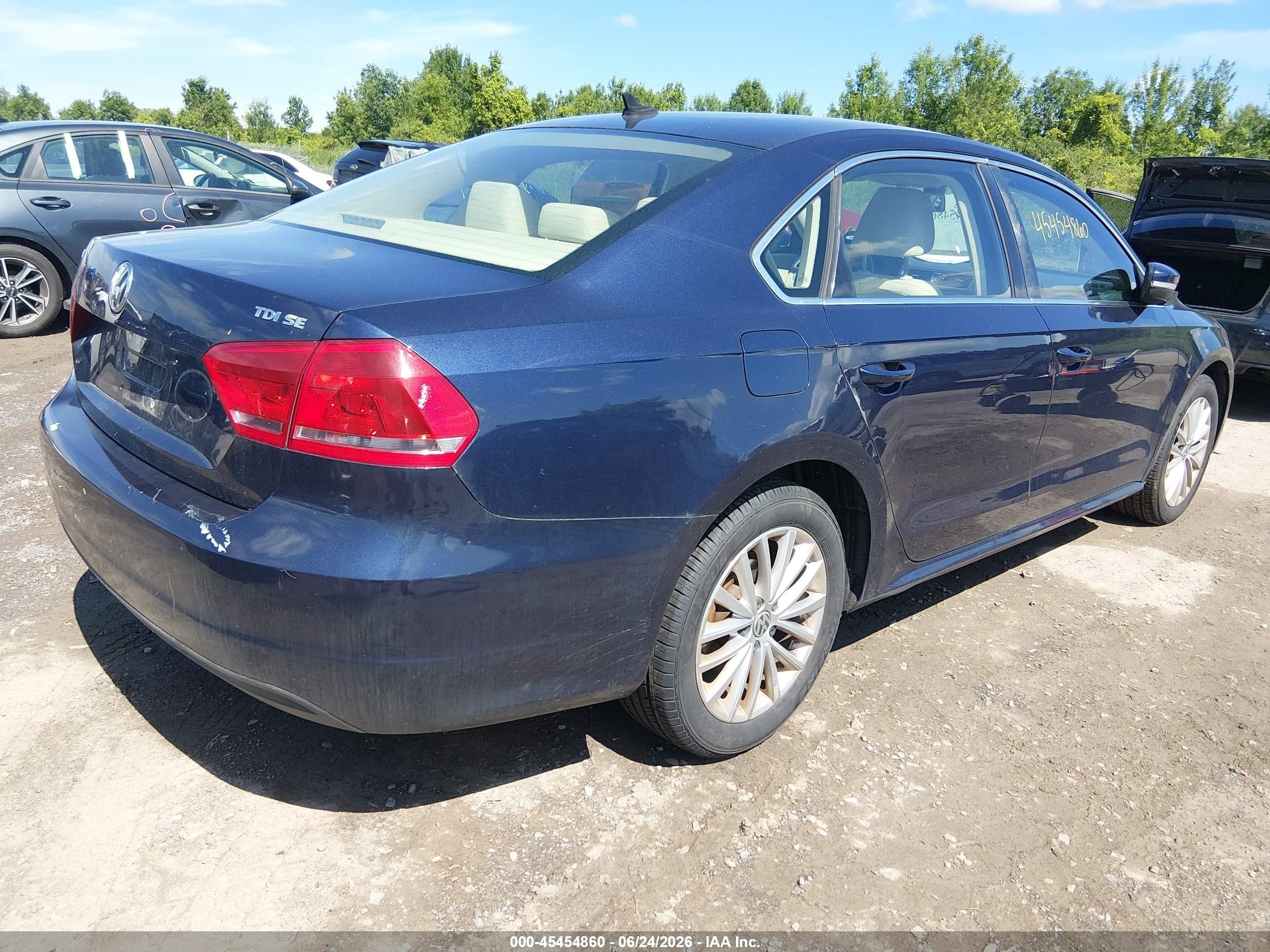 2013 Volkswagen Passat 2.0l Tdi Se vin: 1VWBN7A39DC042227