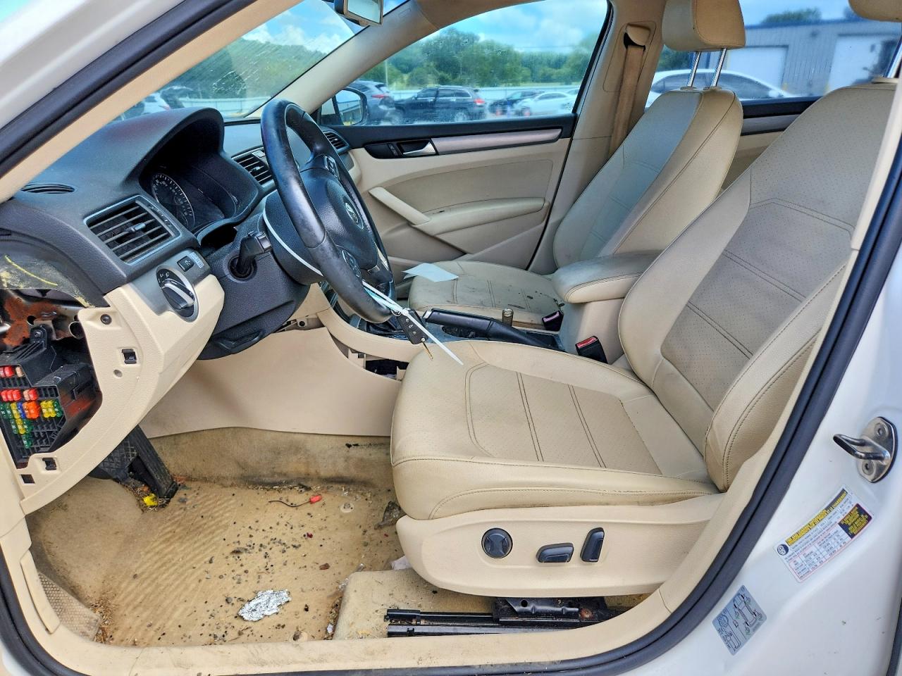 2014 Volkswagen Passat Se White vin: 1VWBN7A39EC027244
