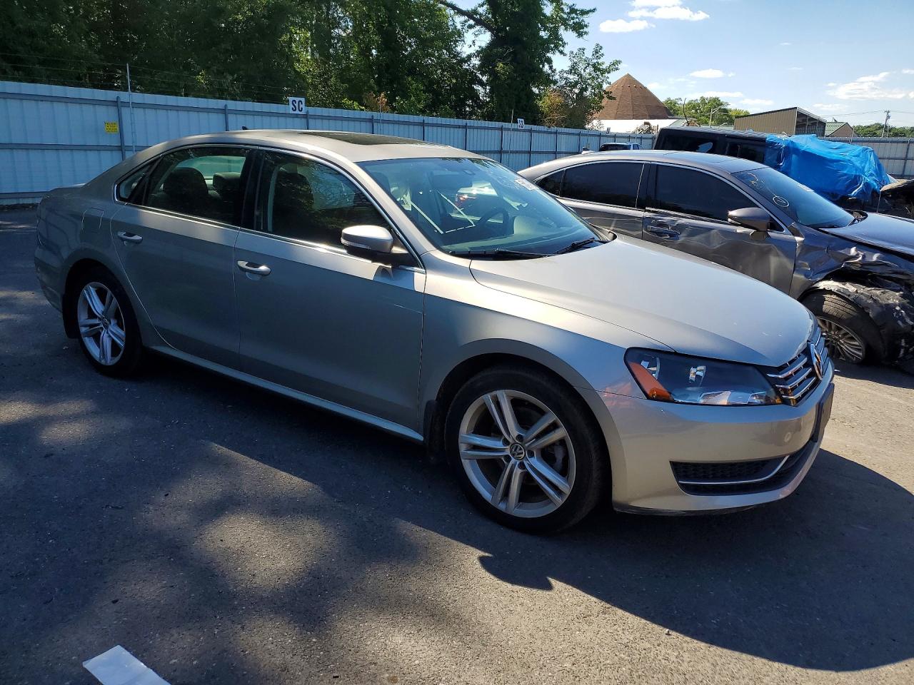 2014 Volkswagen Passat Se Gray vin: 1VWBN7A39EC050796