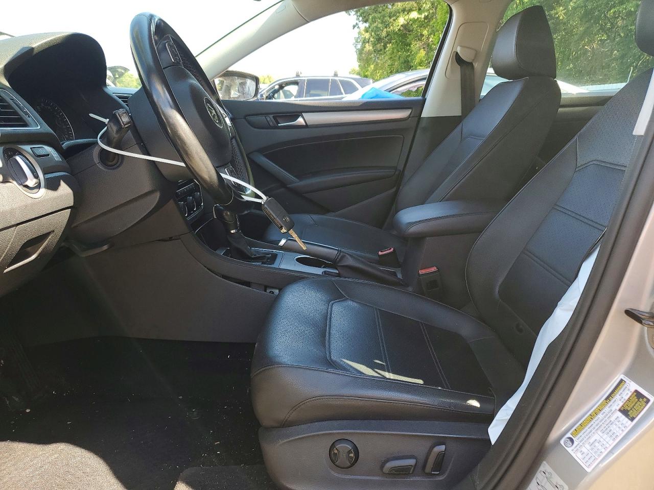 2014 Volkswagen Passat Se Gray vin: 1VWBN7A39EC050796
