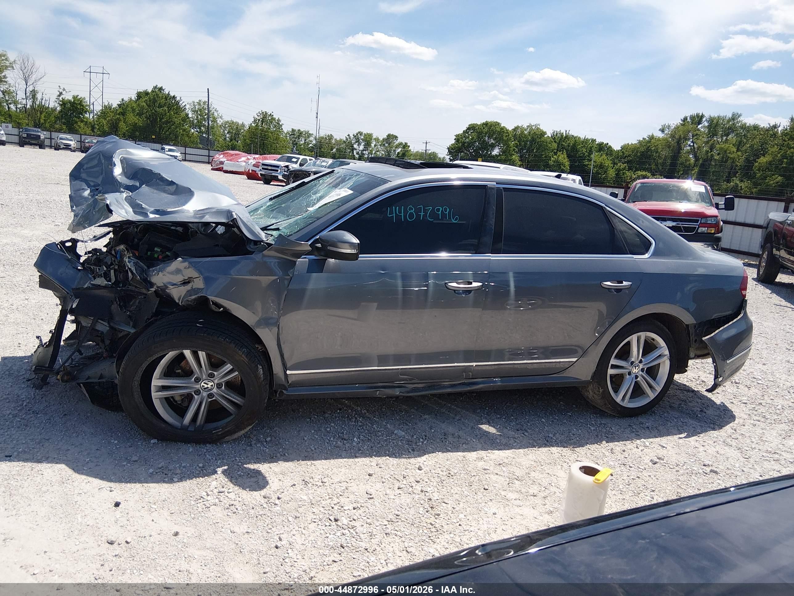 2014 Volkswagen Passat 2.0l Tdi Se Gray vin: 1VWBN7A39EC085094