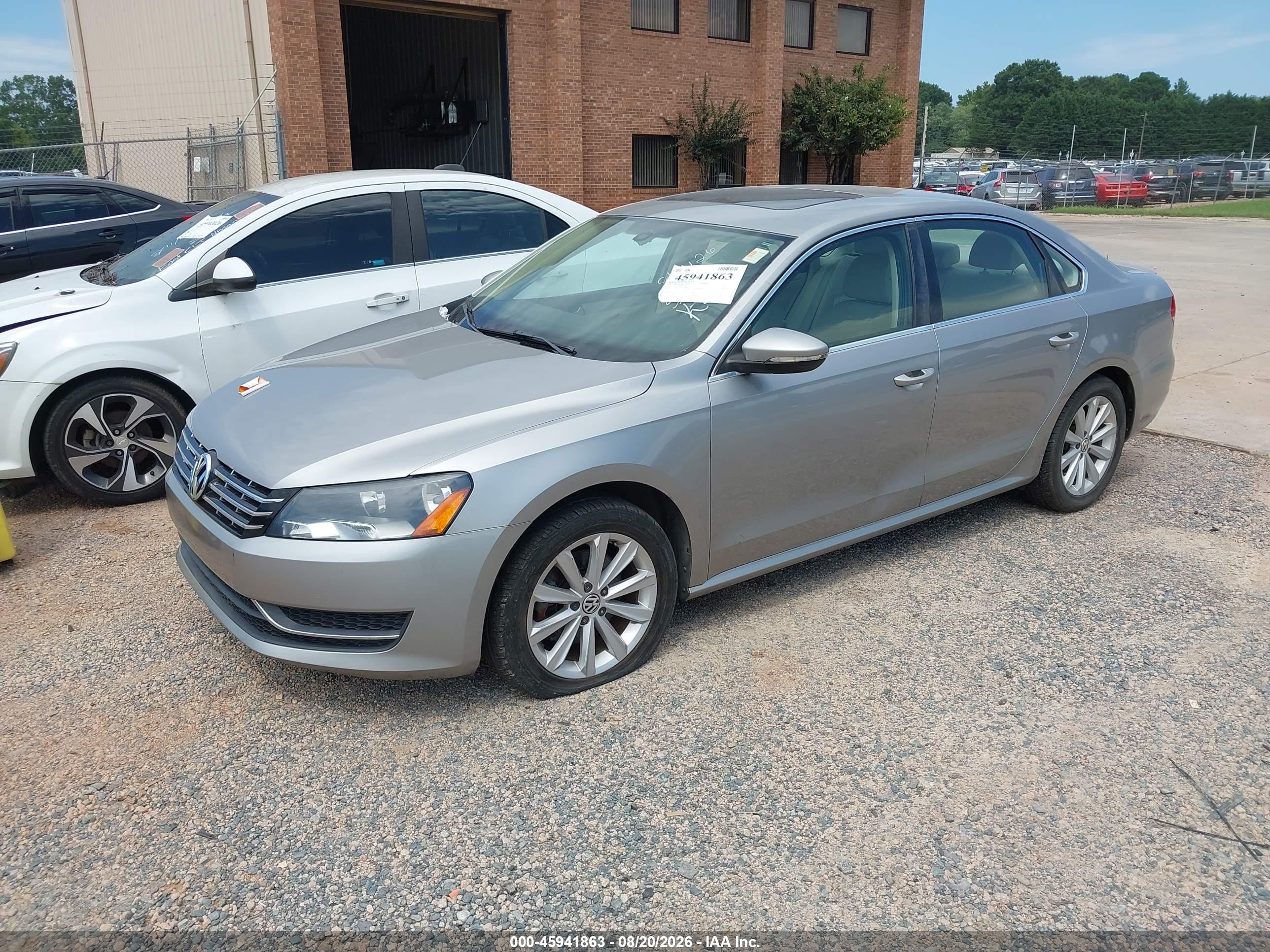 2012 Volkswagen Passat 2.0l Tdi Se Silver vin: 1VWBN7A3XCC074263