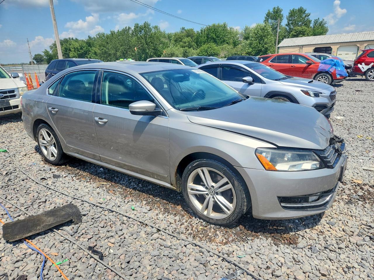 2013 Volkswagen Passat Se Серебряный vin: 1VWBN7A3XDC049218