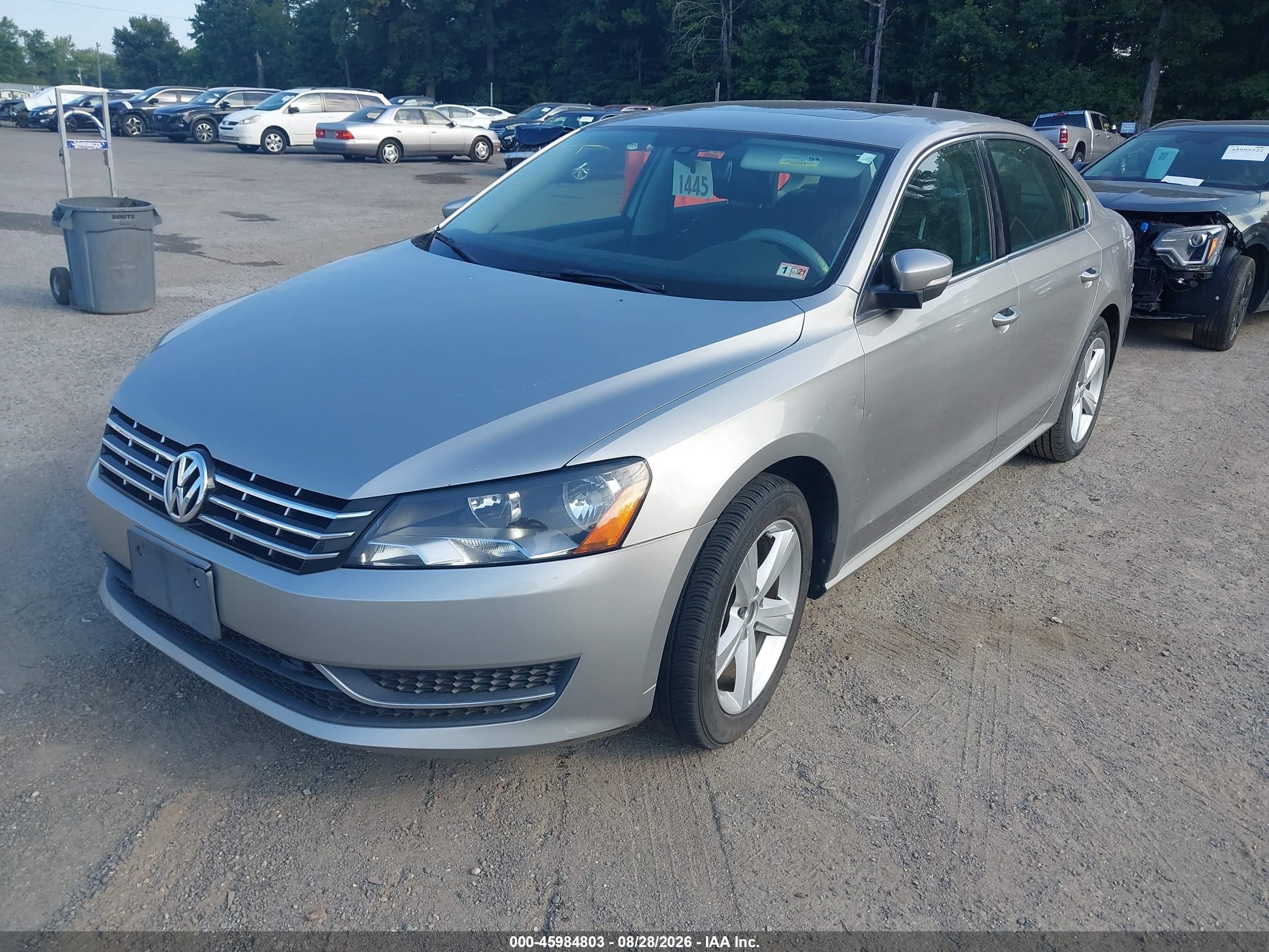 2013 Volkswagen Passat 2.0l Tdi Se Silver vin: 1VWBN7A3XDC141252
