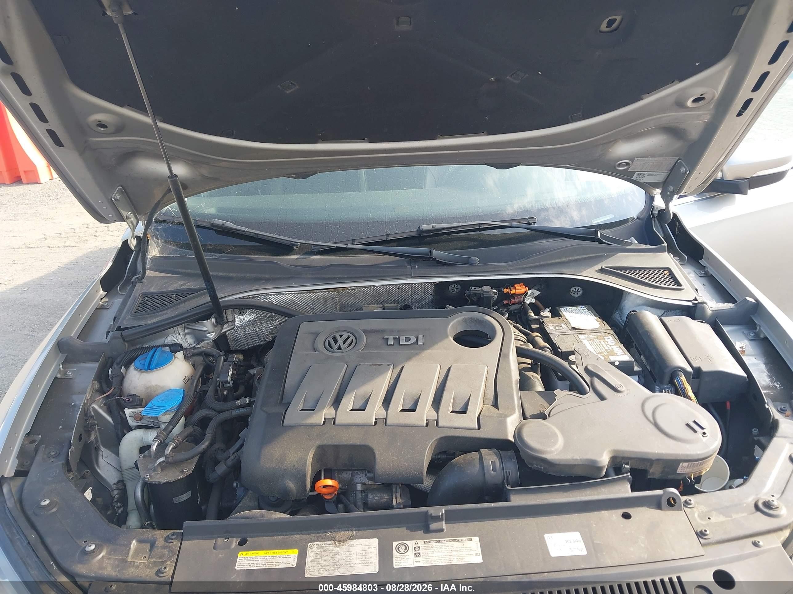 2013 Volkswagen Passat 2.0l Tdi Se Silver vin: 1VWBN7A3XDC141252