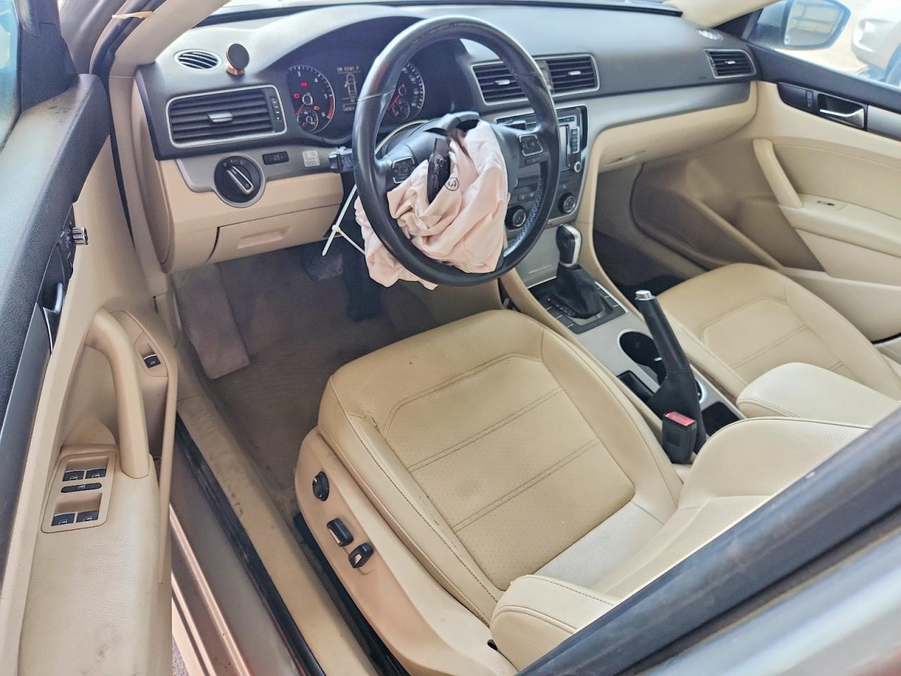 2014 Volkswagen Passat Se Gray vin: 1VWBN7A3XEC013630