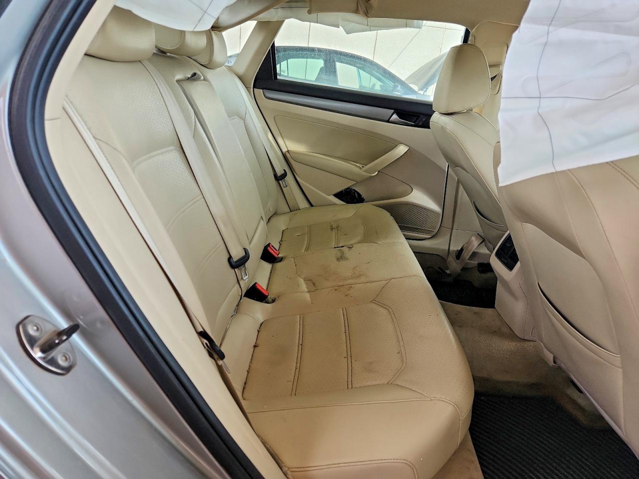 2014 Volkswagen Passat Se Gray vin: 1VWBN7A3XEC013630