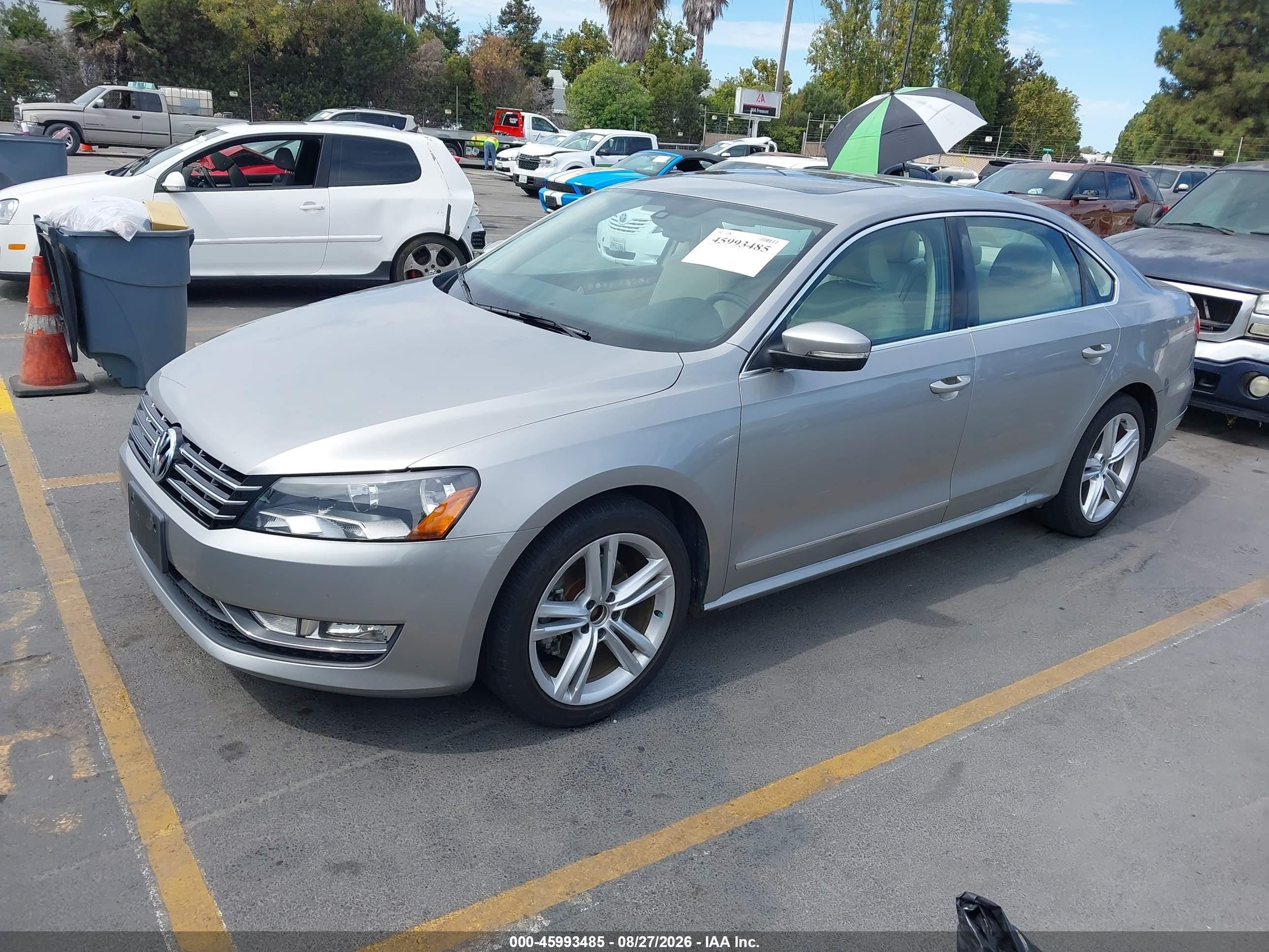 2014 Volkswagen Passat 2.0l Tdi Se Gray vin: 1VWBN7A3XEC022098