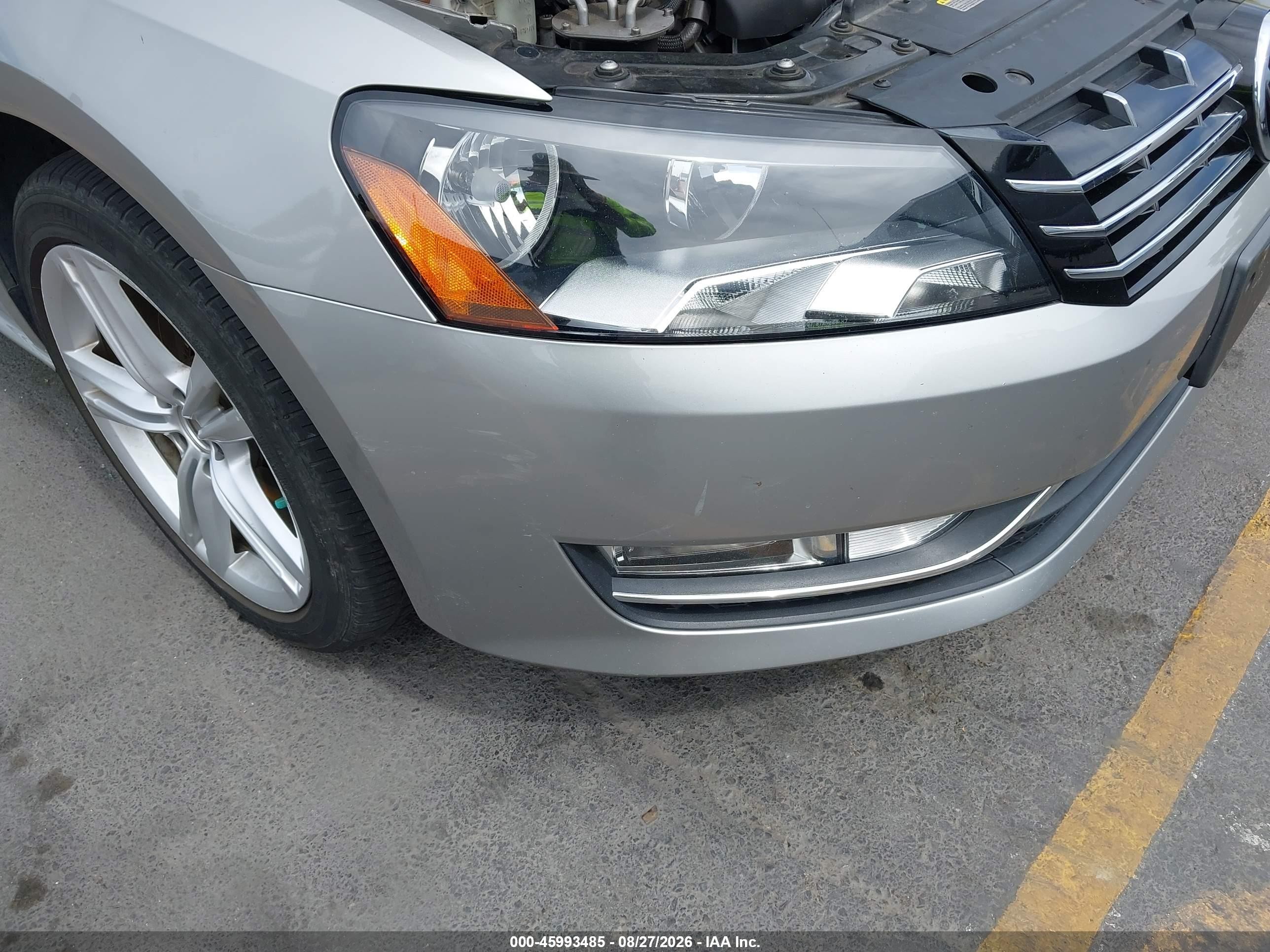2014 Volkswagen Passat 2.0l Tdi Se Gray vin: 1VWBN7A3XEC022098