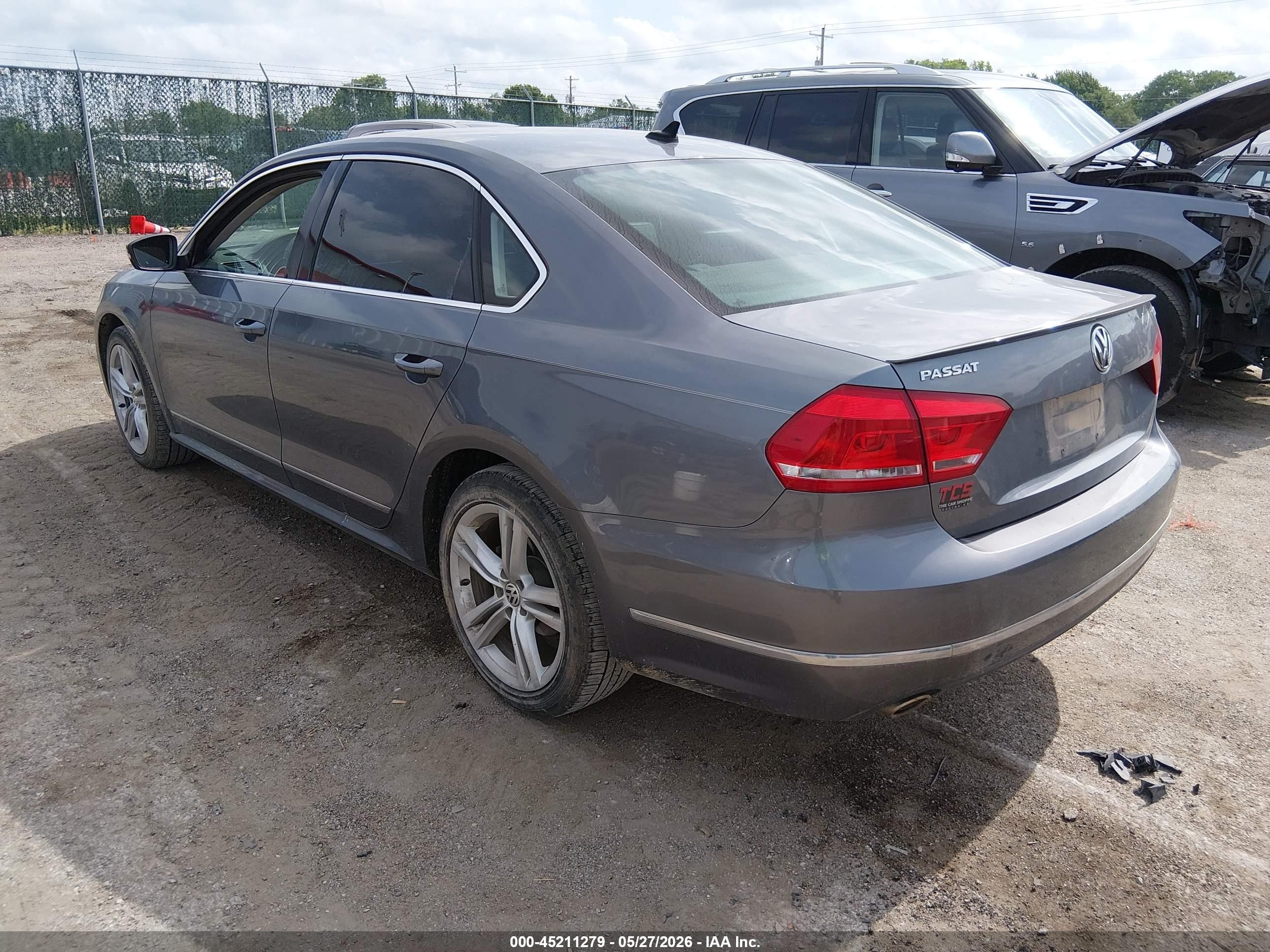 2014 Volkswagen Passat 2.0l Tdi Se Gray vin: 1VWBN7A3XEC069048