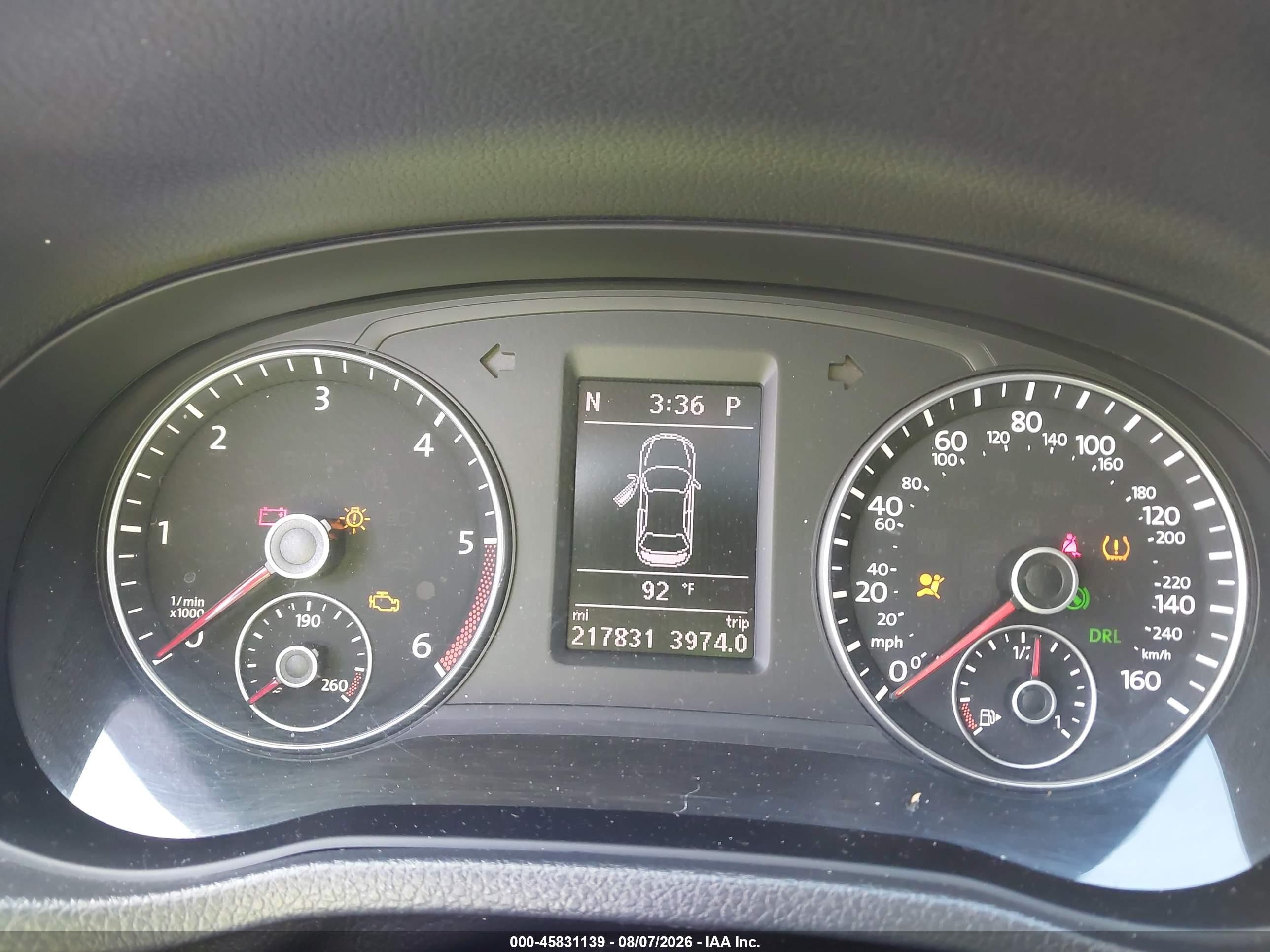 2014 Volkswagen Passat 2.0l Tdi Se Серебряный vin: 1VWBN7A3XEC079174