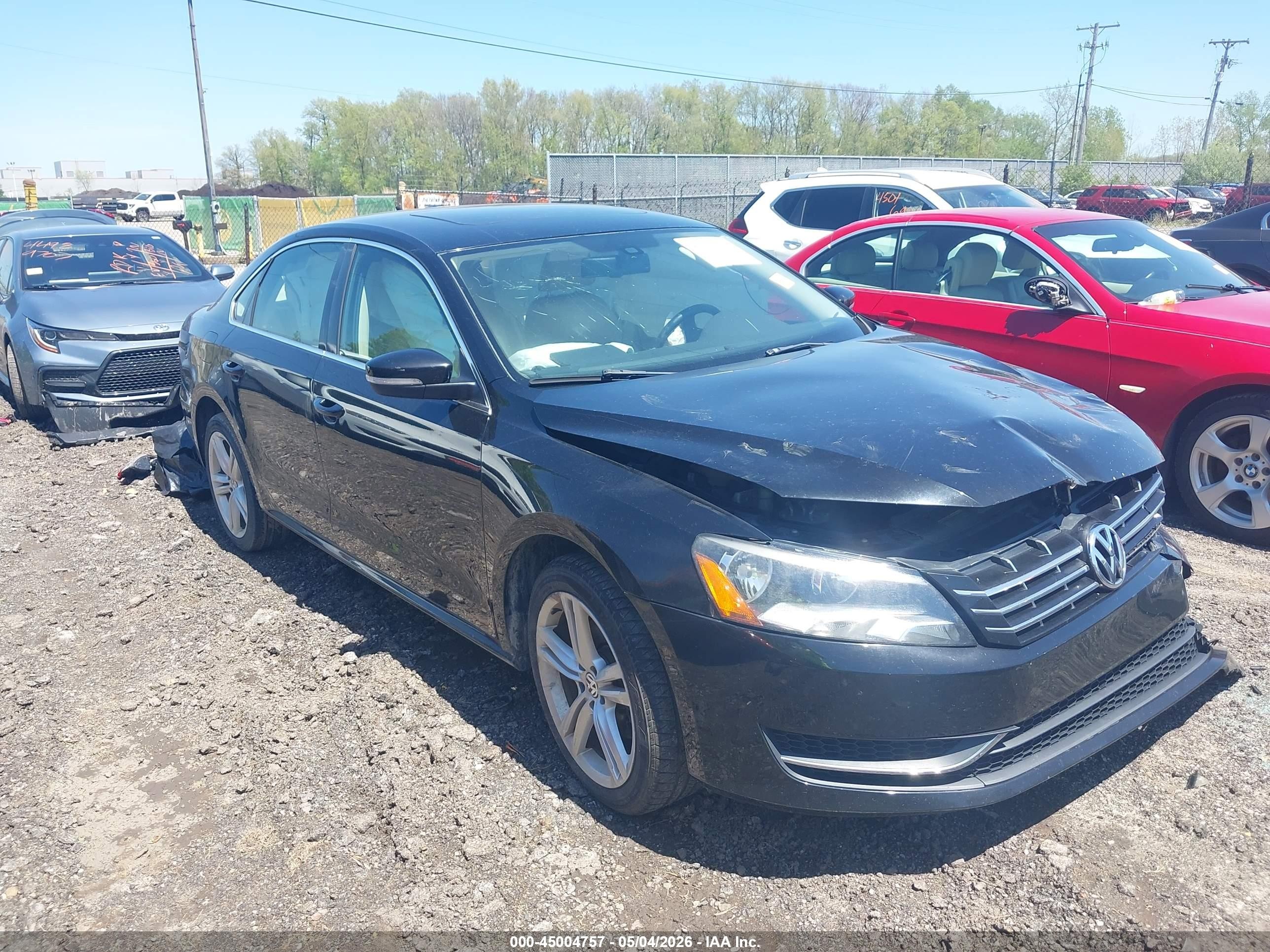 2014 Volkswagen Passat 2.0l Tdi Se Black vin: 1VWBN7A3XEC107975