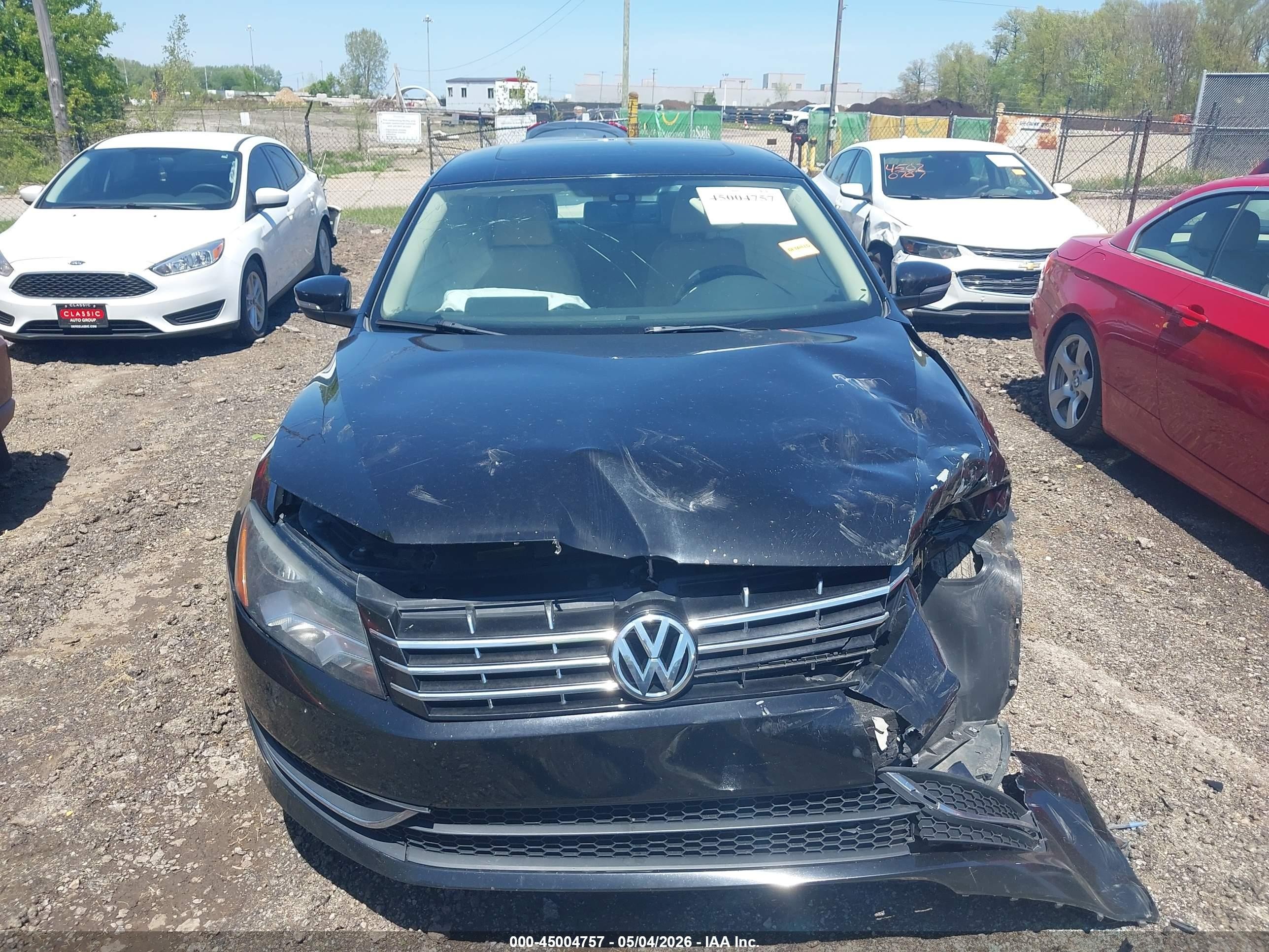 2014 Volkswagen Passat 2.0l Tdi Se Black vin: 1VWBN7A3XEC107975
