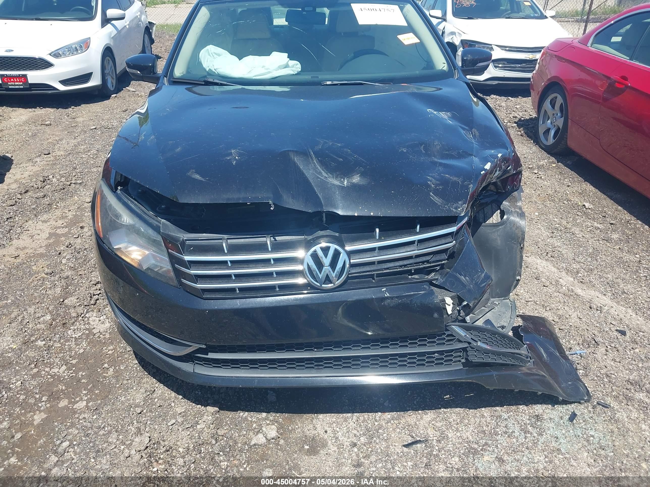 2014 Volkswagen Passat 2.0l Tdi Se Black vin: 1VWBN7A3XEC107975