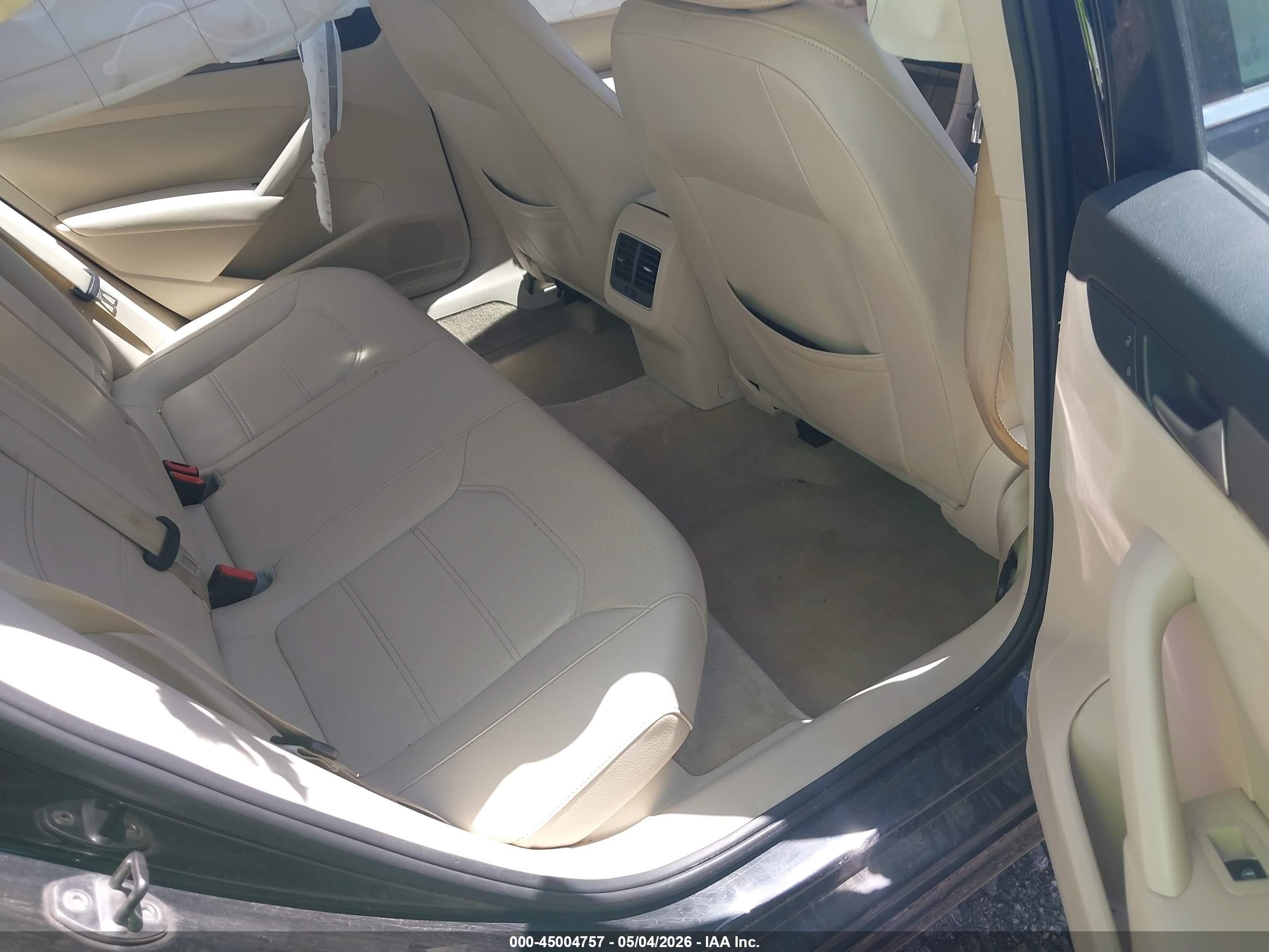 2014 Volkswagen Passat 2.0l Tdi Se Black vin: 1VWBN7A3XEC107975