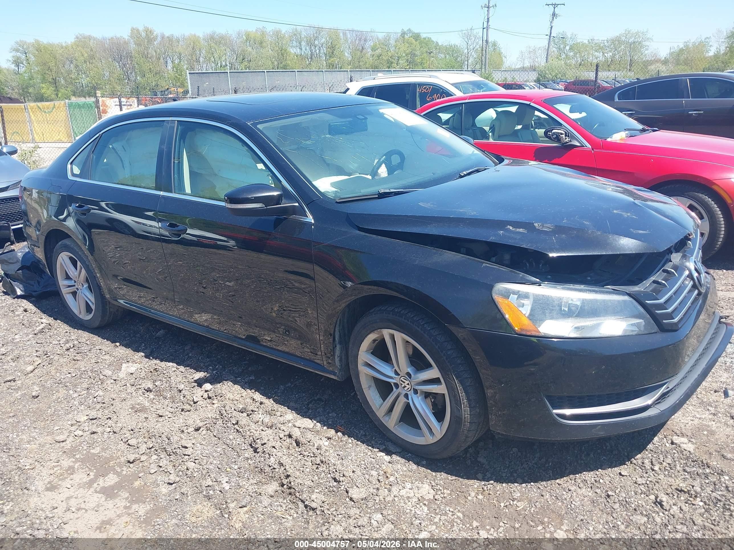 2014 Volkswagen Passat 2.0l Tdi Se Black vin: 1VWBN7A3XEC107975
