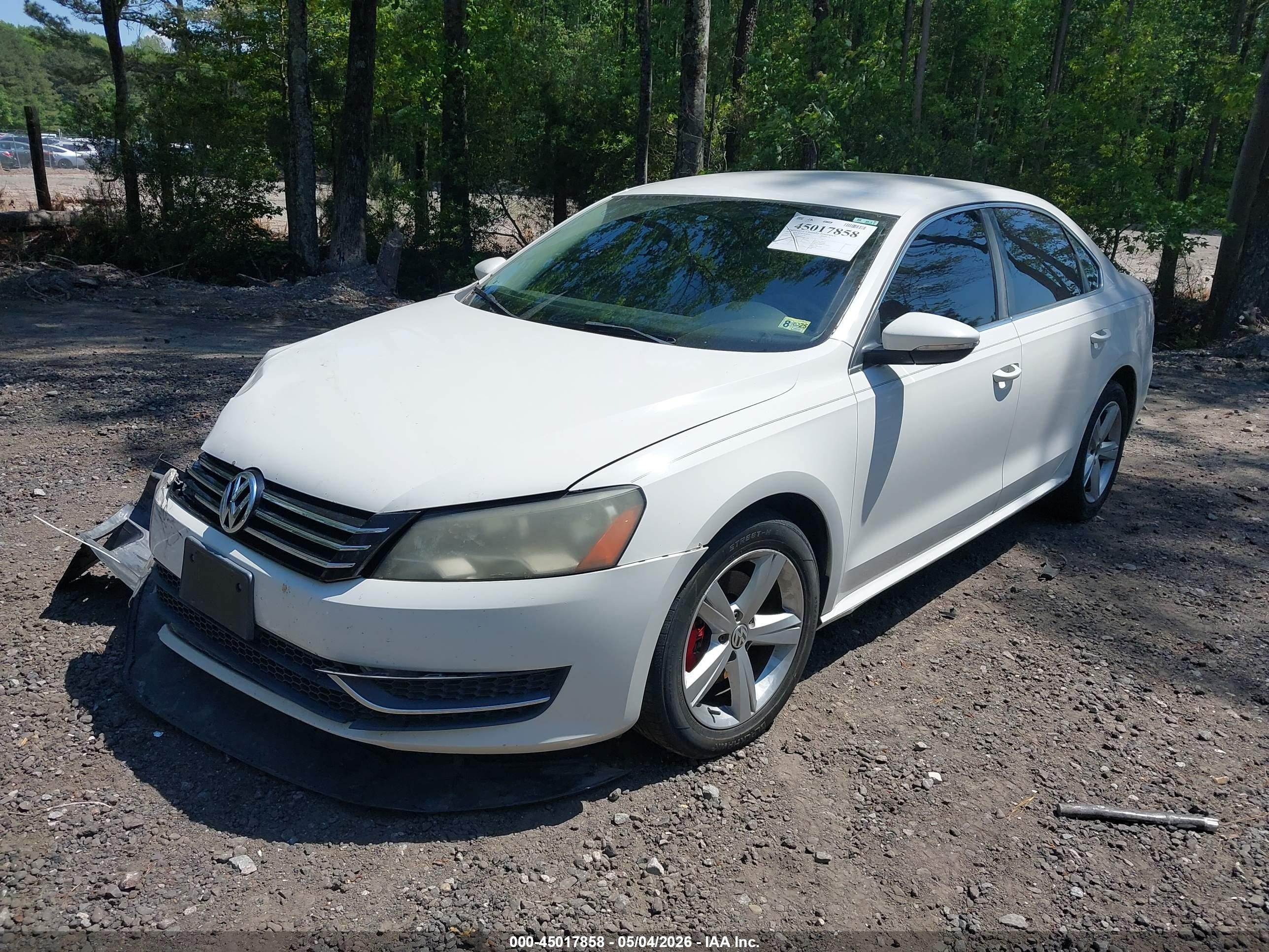 2012 Volkswagen Passat 2.5l Se White vin: 1VWBP7A30CC013160