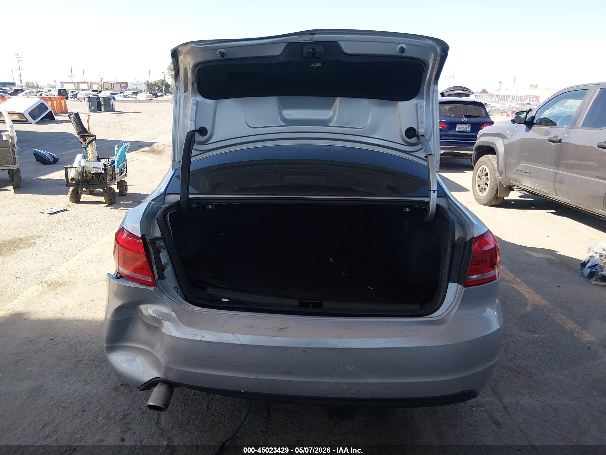 2012 Volkswagen Passat 2.5l Se Silver vin: 1VWBP7A30CC042111