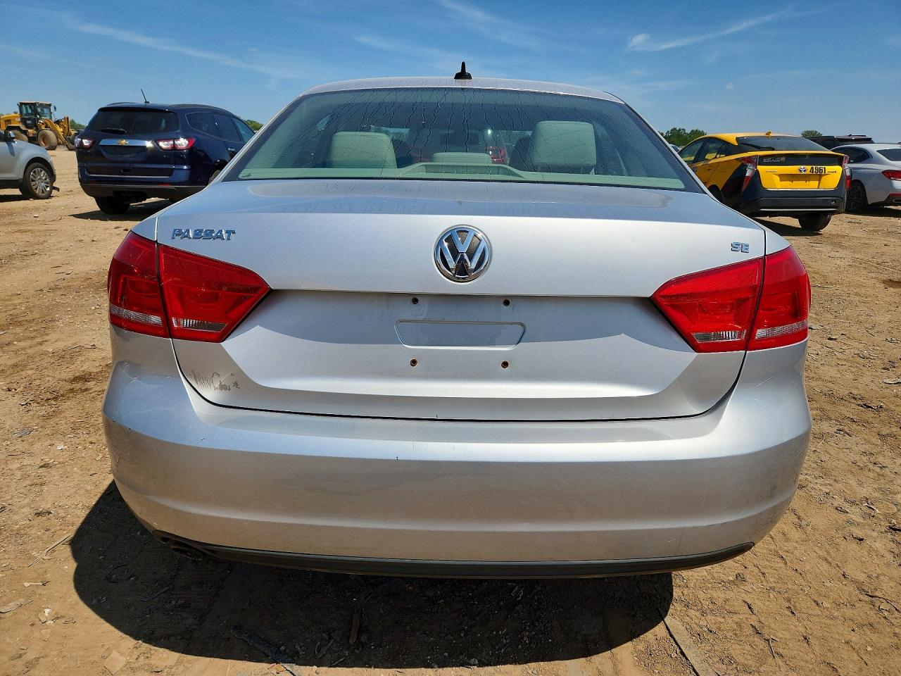 2012 Volkswagen Passat Se Silver vin: 1VWBP7A30CC070247